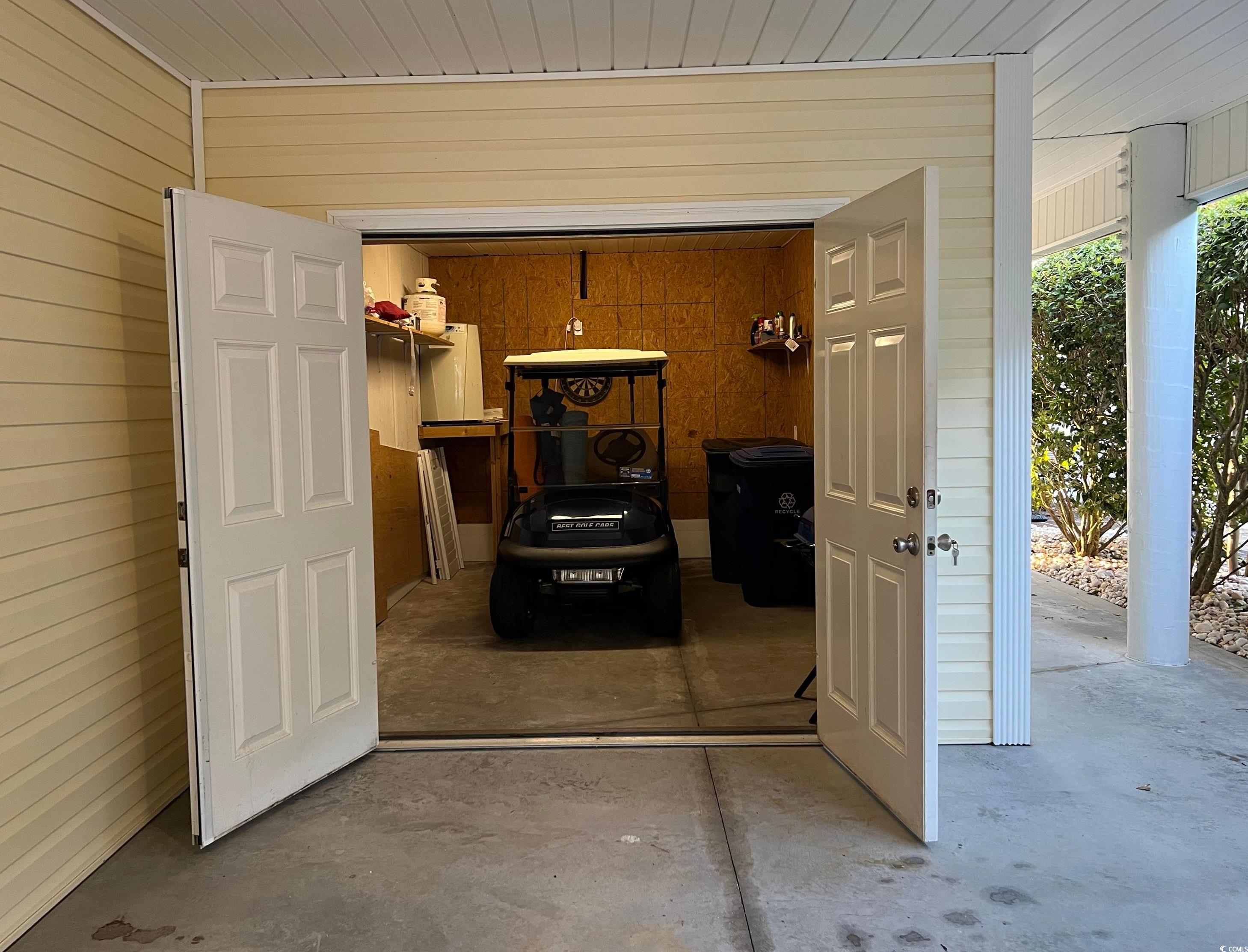 1516 Edge Dr. Property Photo 39