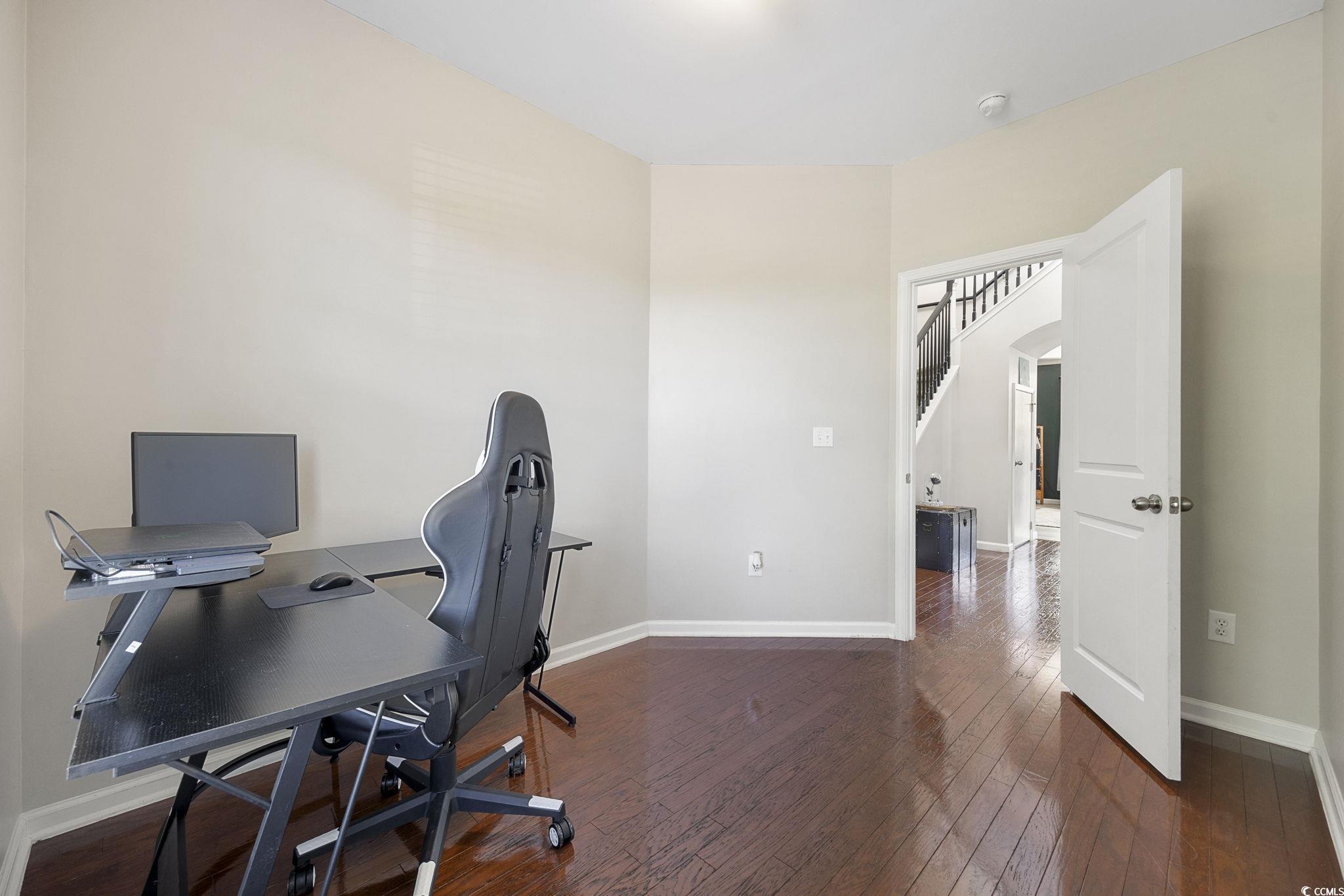 650 Woodman Dr. Property Photo 27