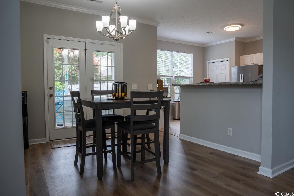 2039 Chadbury Ln. Property Photo 8