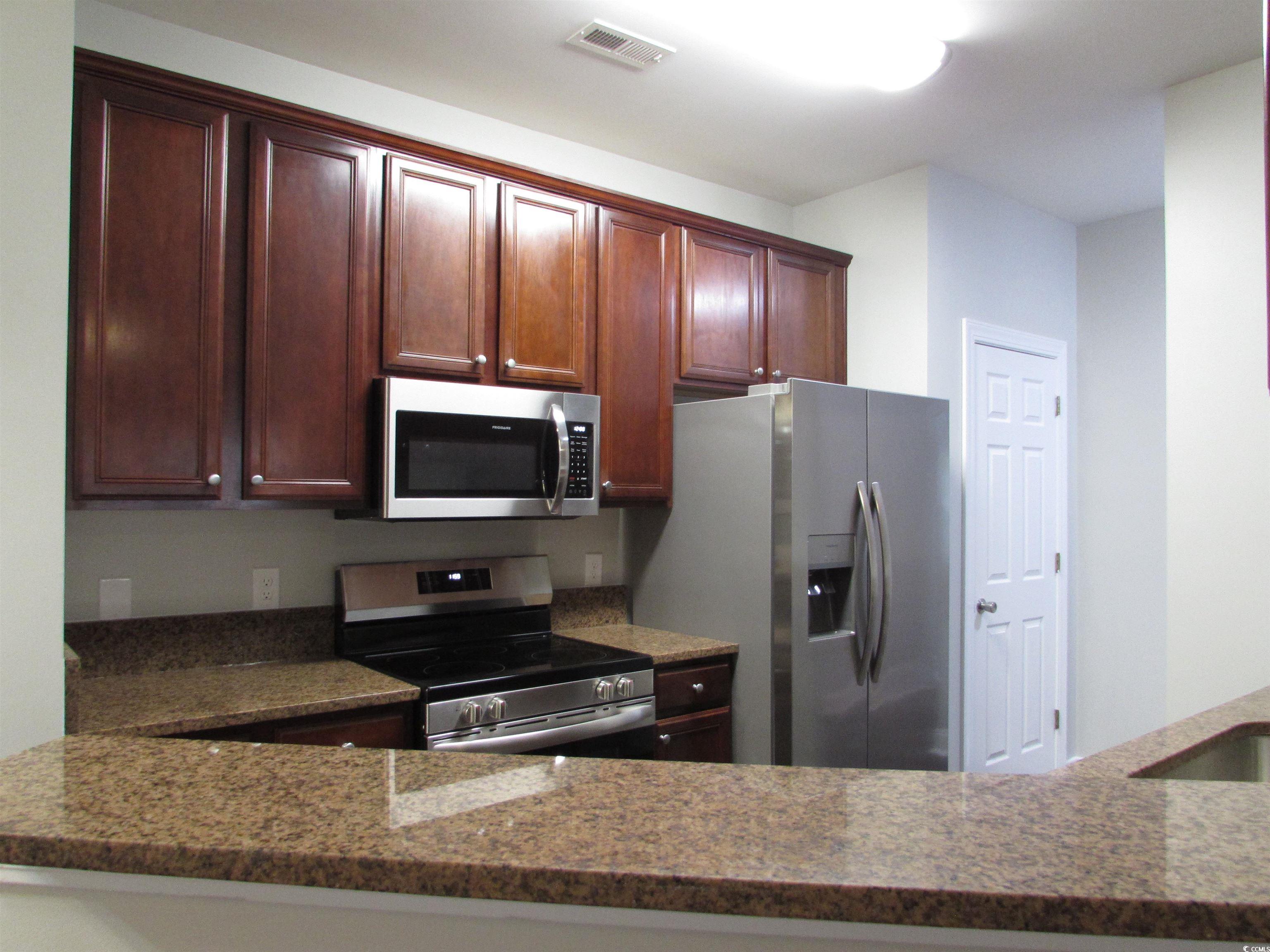 2013 Silvercrest Dr. Property Photo 13