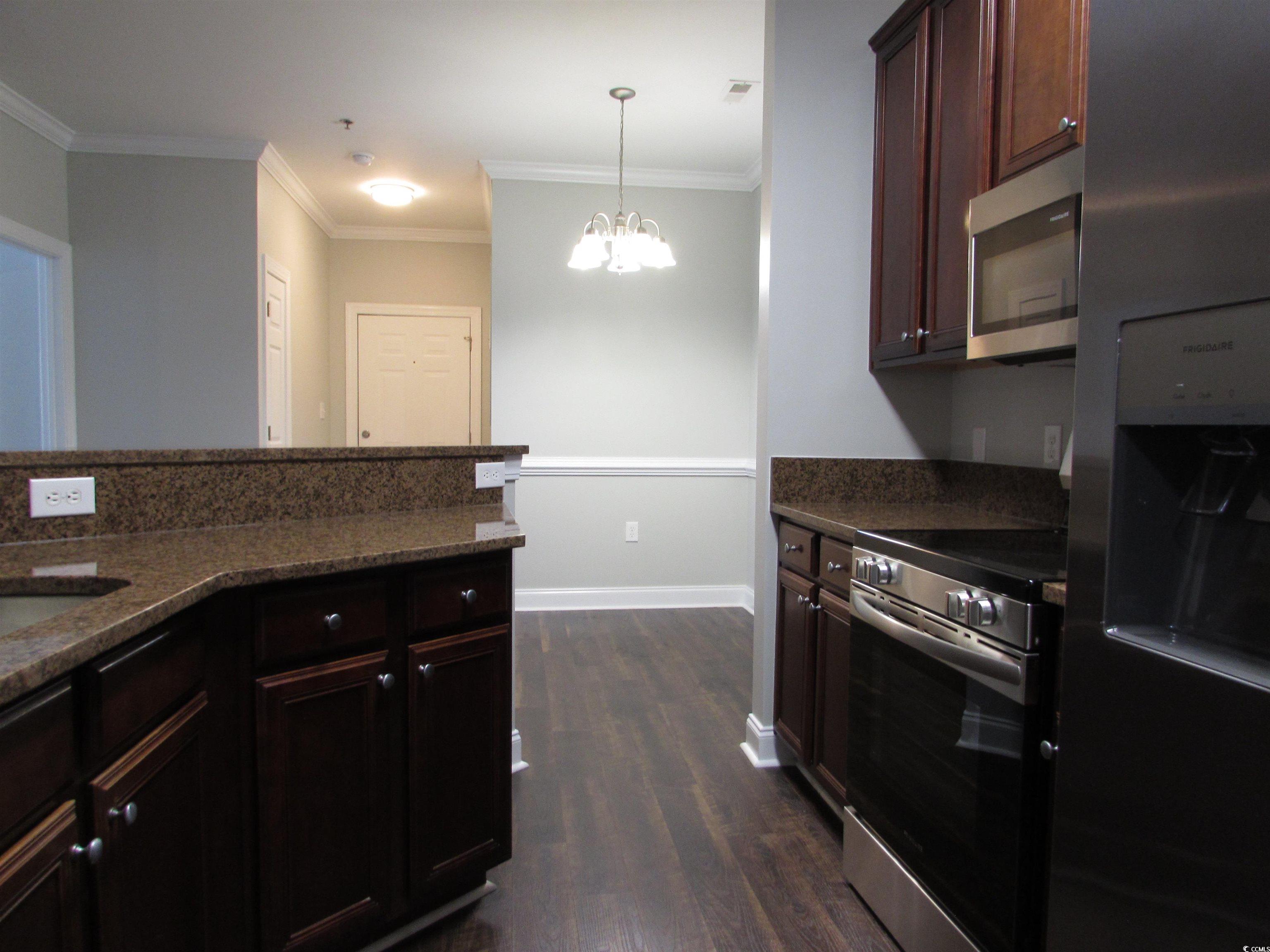 2013 Silvercrest Dr. Property Photo 19
