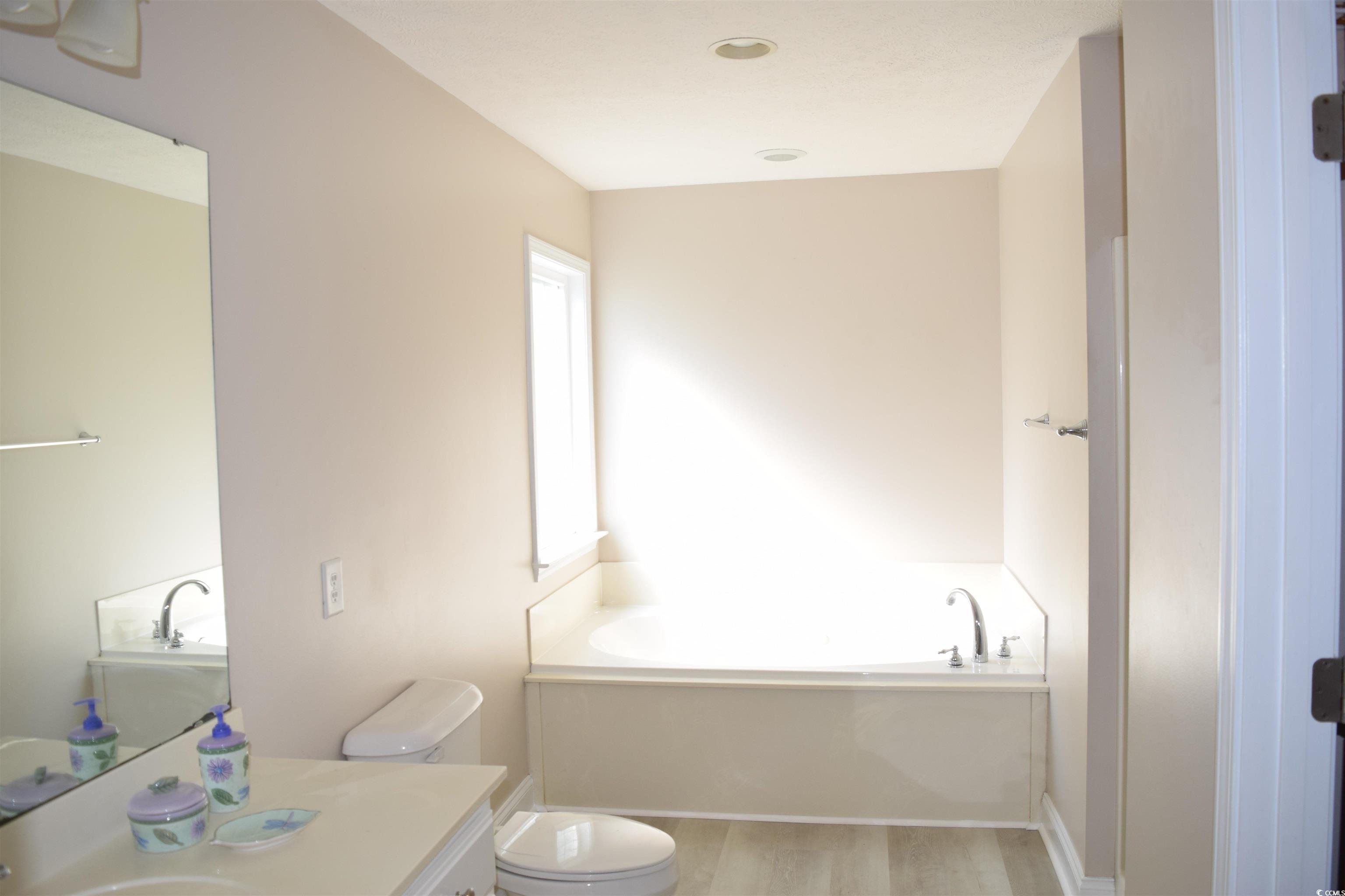 2429 Westbrook Dr. Property Photo 15