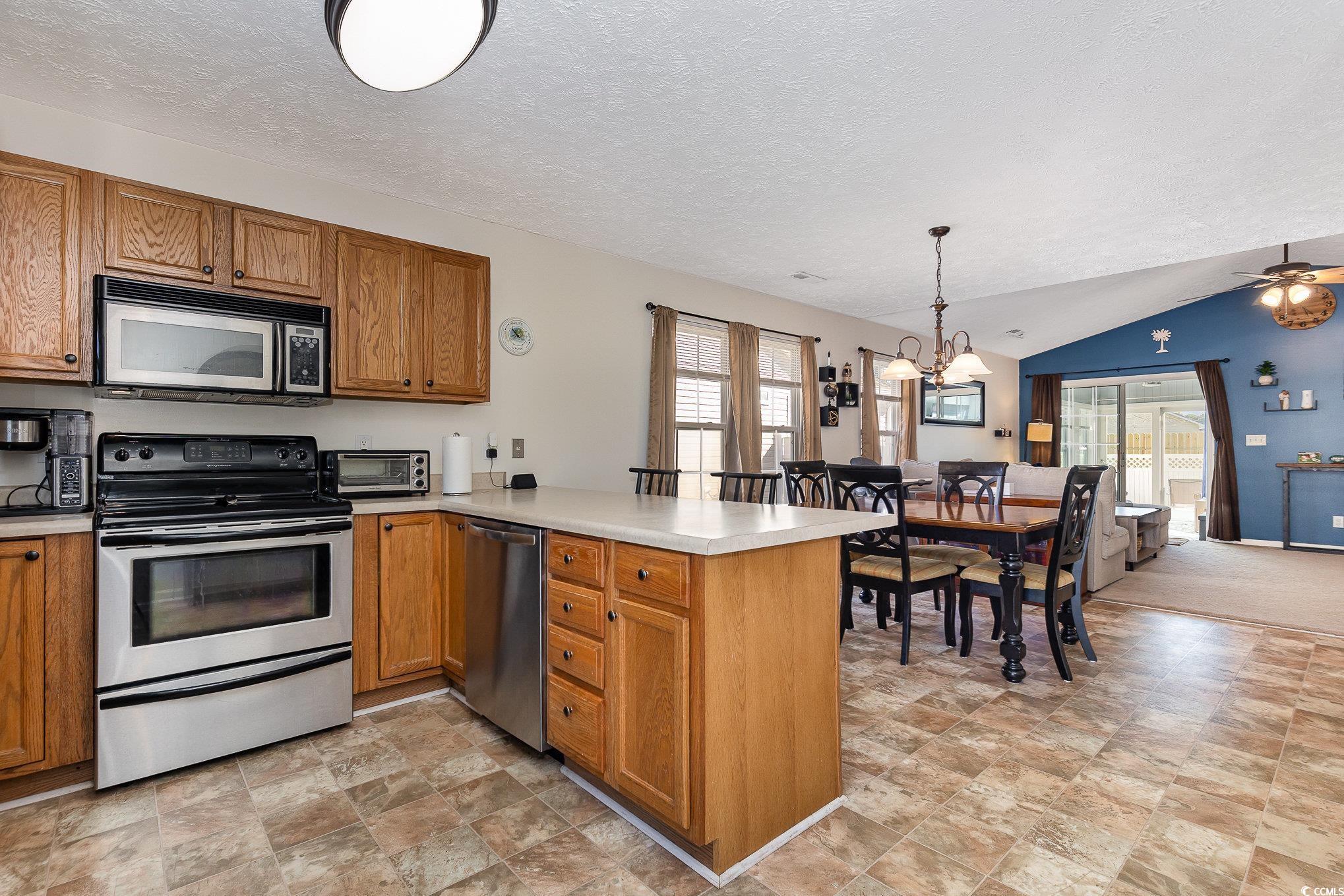 3012 Sabal Ct. Property Photo 5