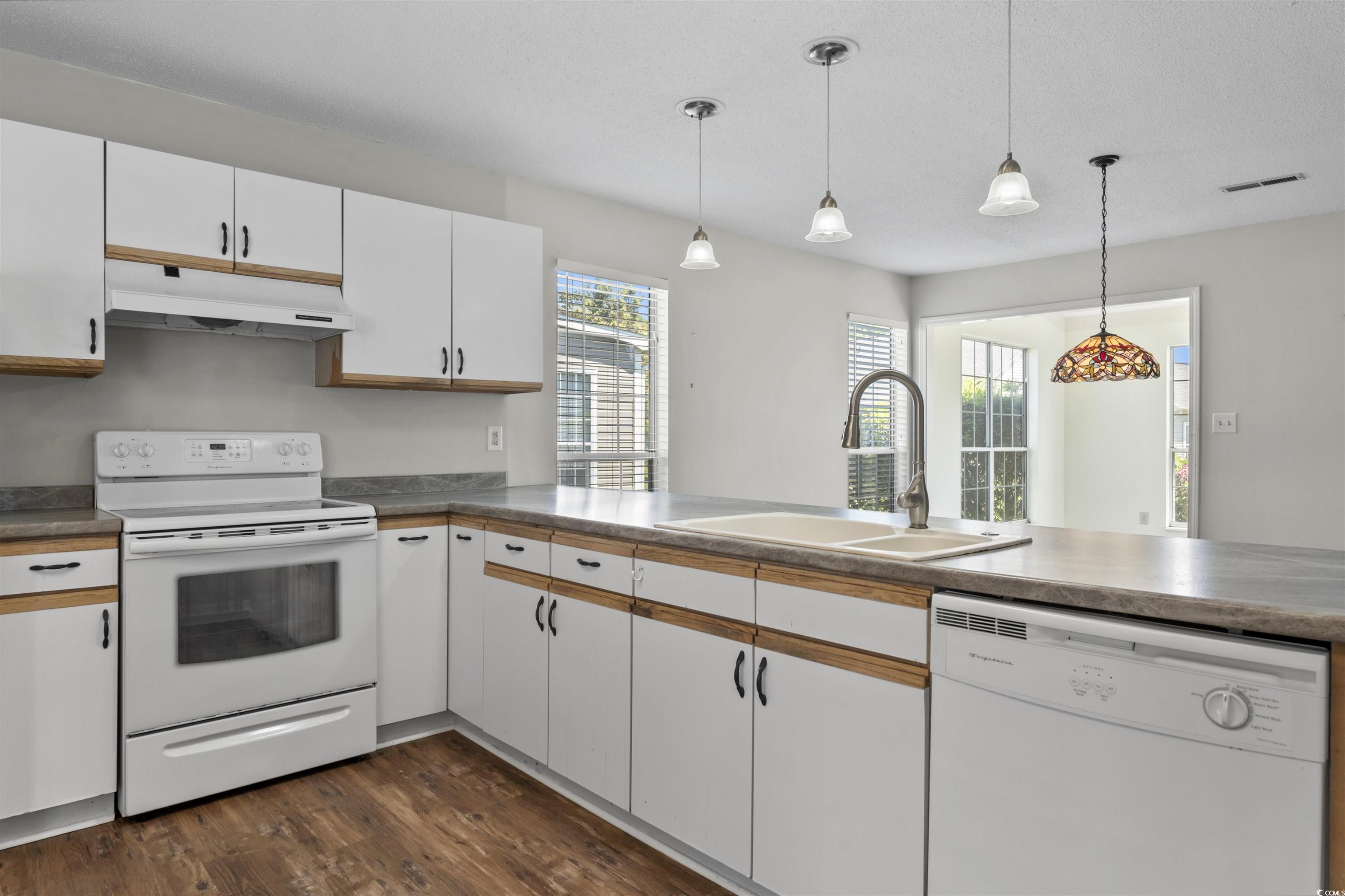 1406 Snowy Egret Dr. Property Photo 8