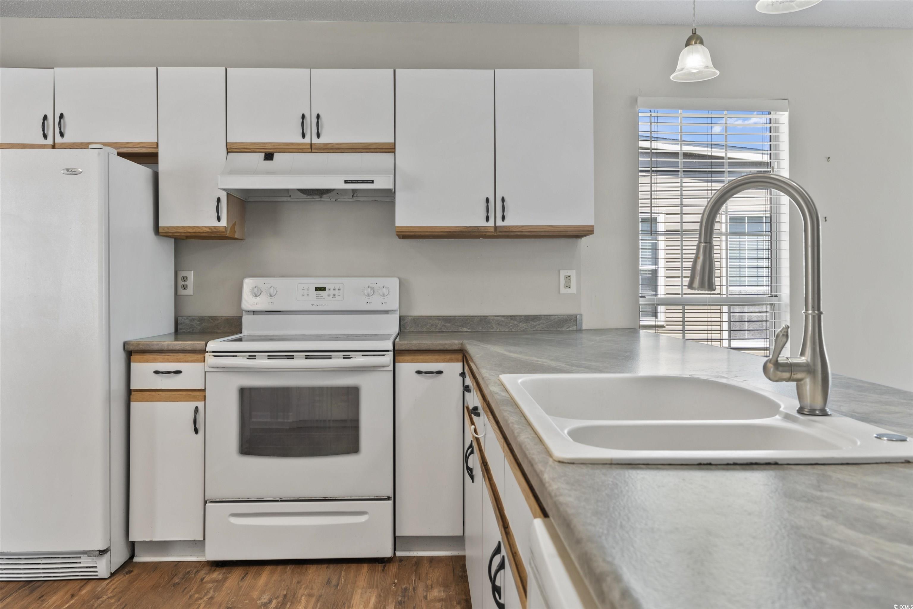 1406 Snowy Egret Dr. Property Photo 9