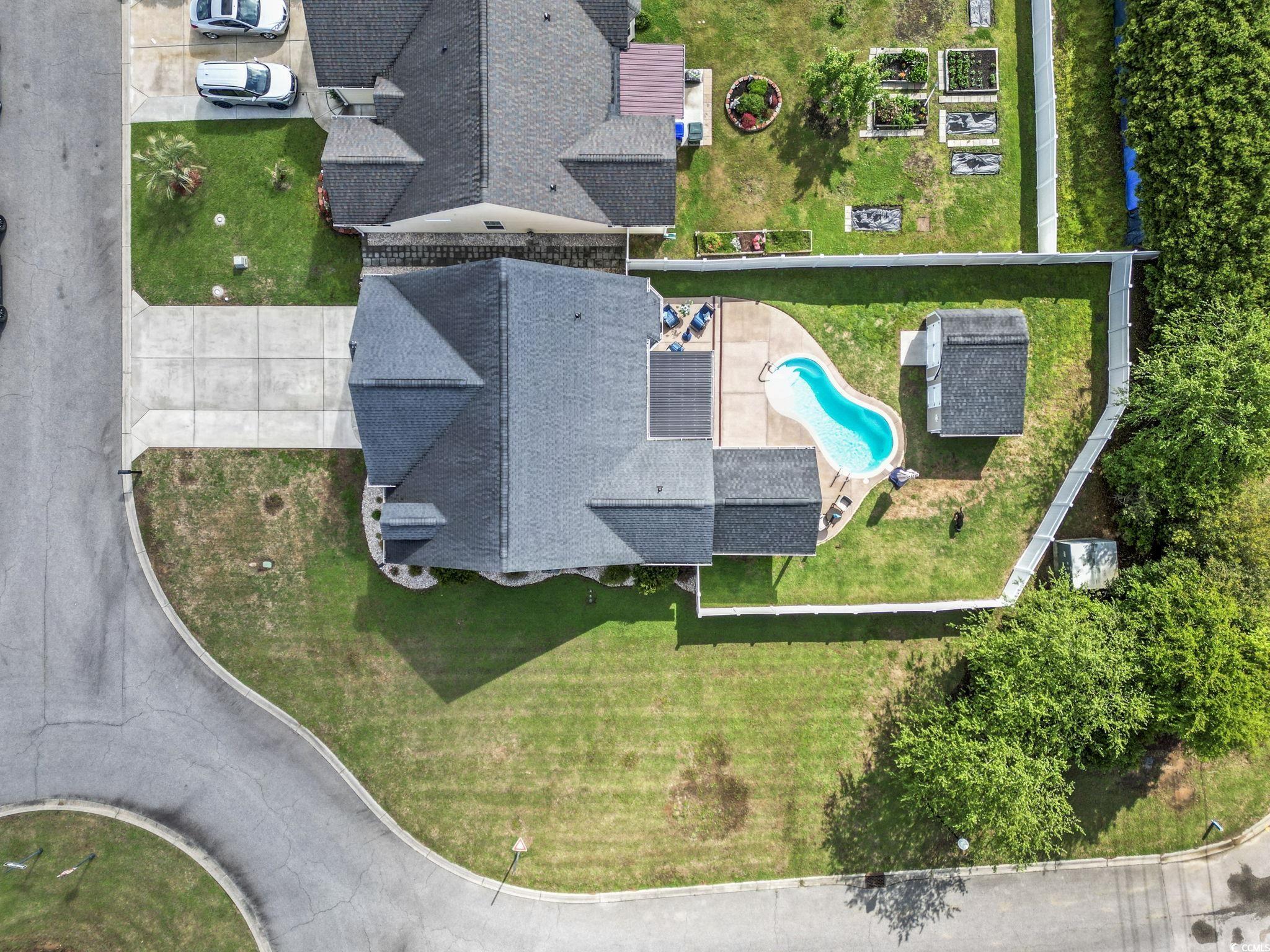 925 Oglethorpe Dr. Property Photo 4