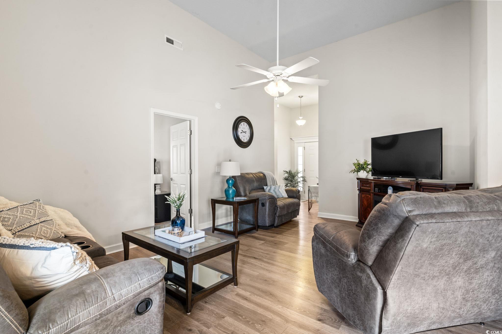 925 Oglethorpe Dr. Property Photo 12