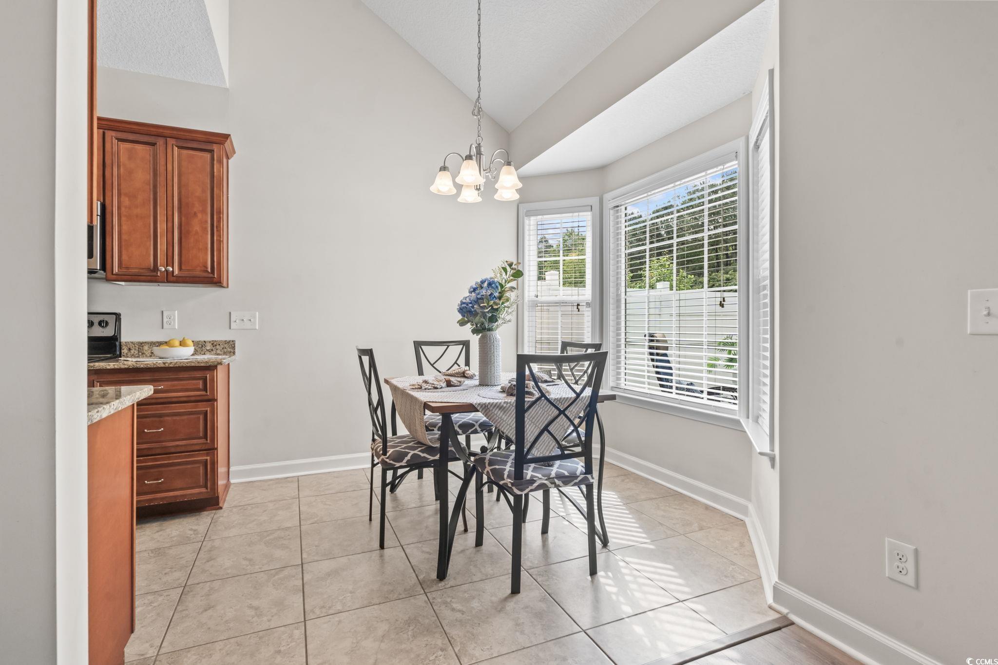 925 Oglethorpe Dr. Property Photo 17