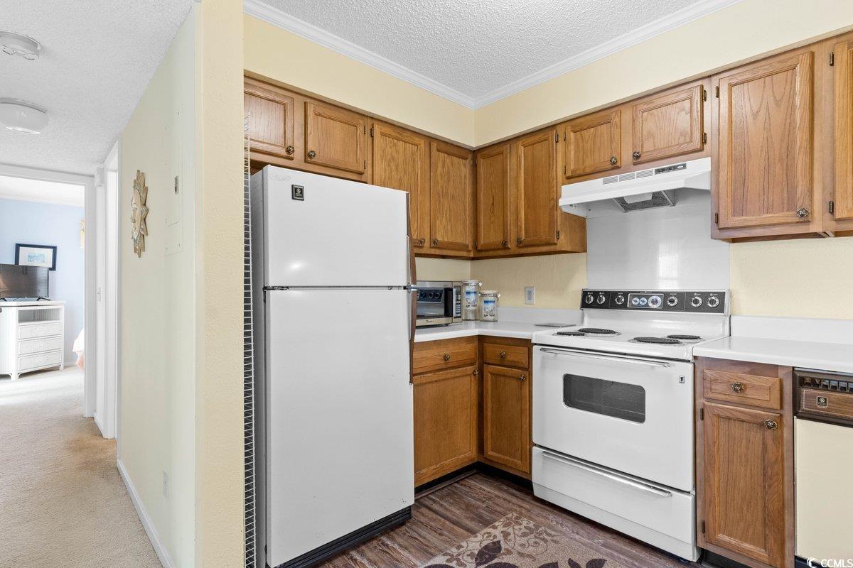 211 N Hillside Dr. N Property Photo 5