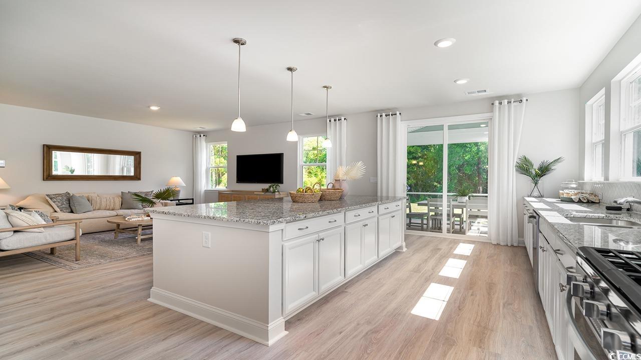 7084 Shooting Star Way Property Photo 4