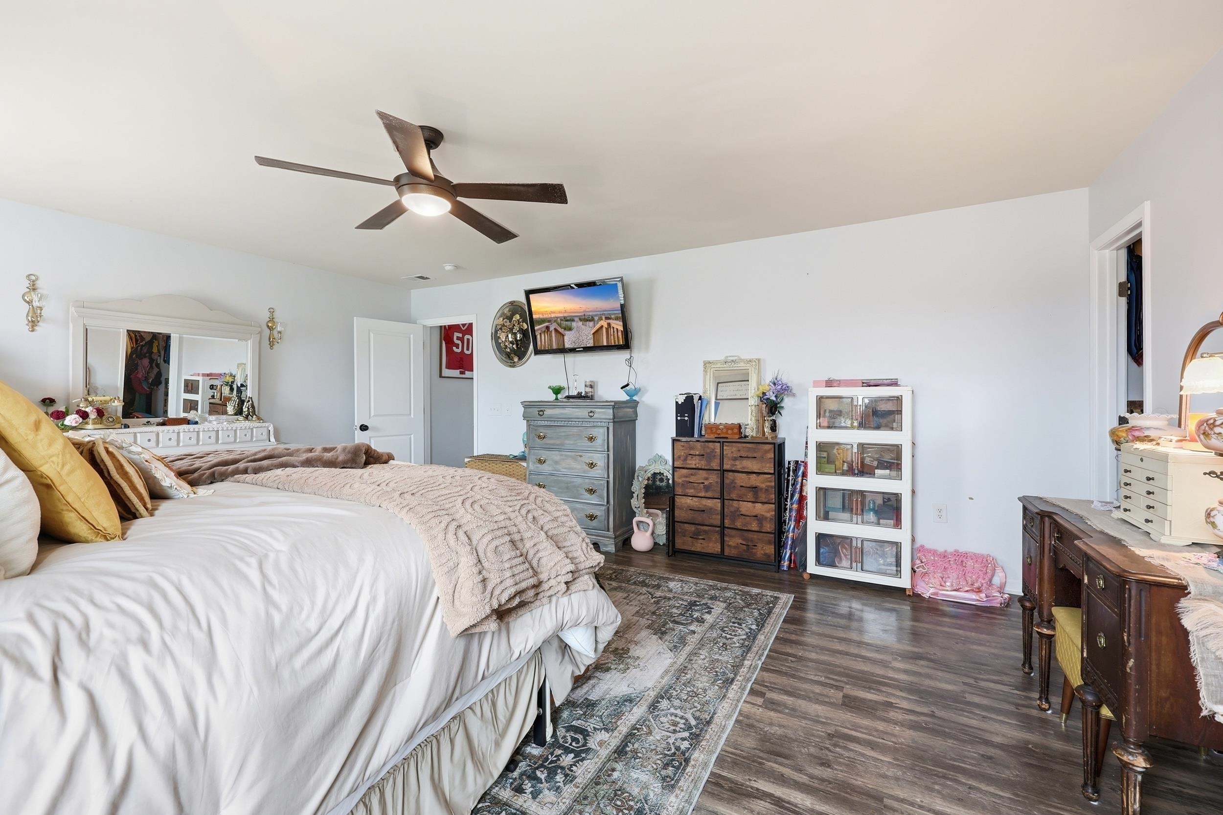 1093 Balmore Dr. Property Photo 18