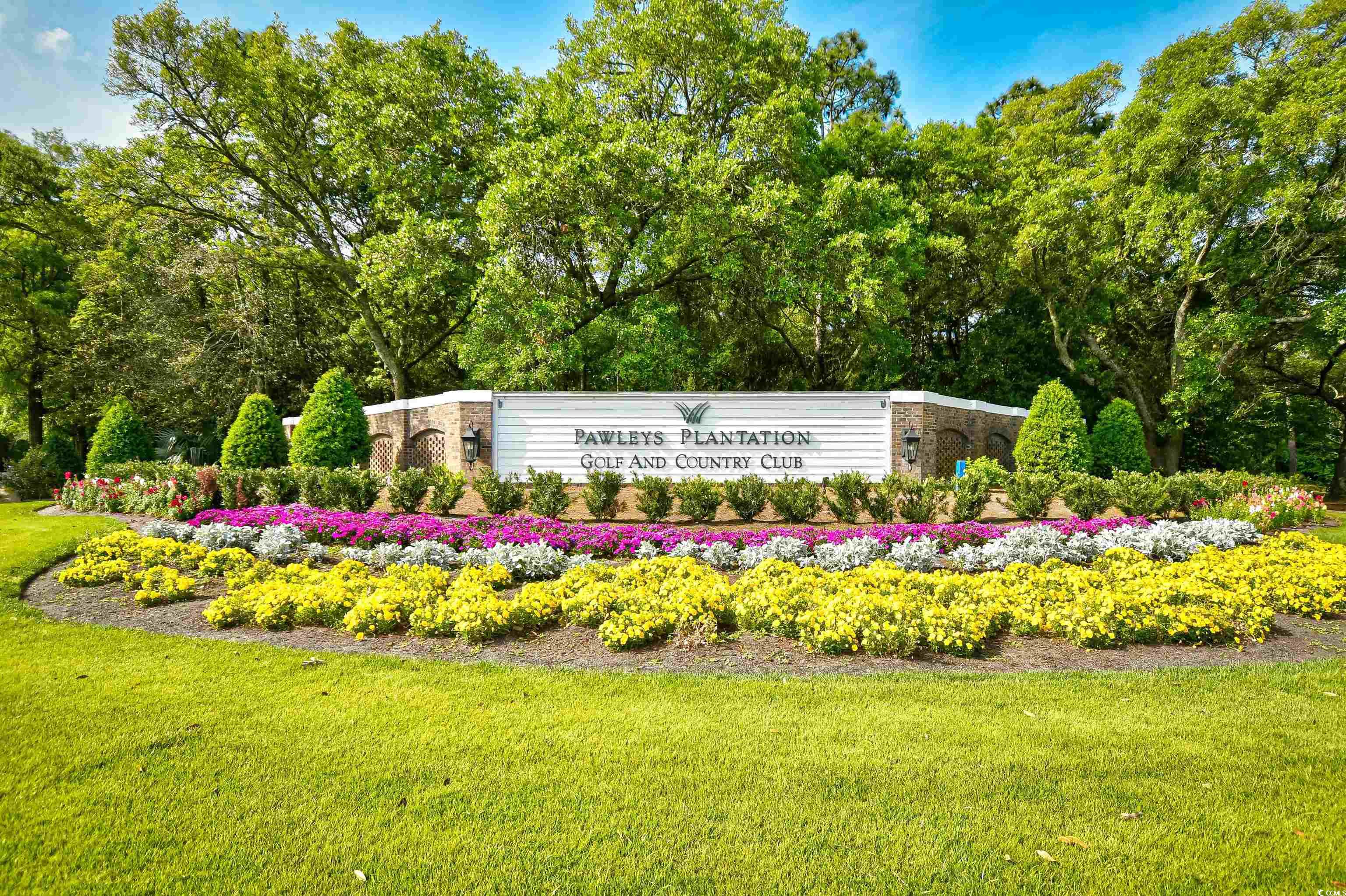 273 Golden Bear Dr. Property Photo 2