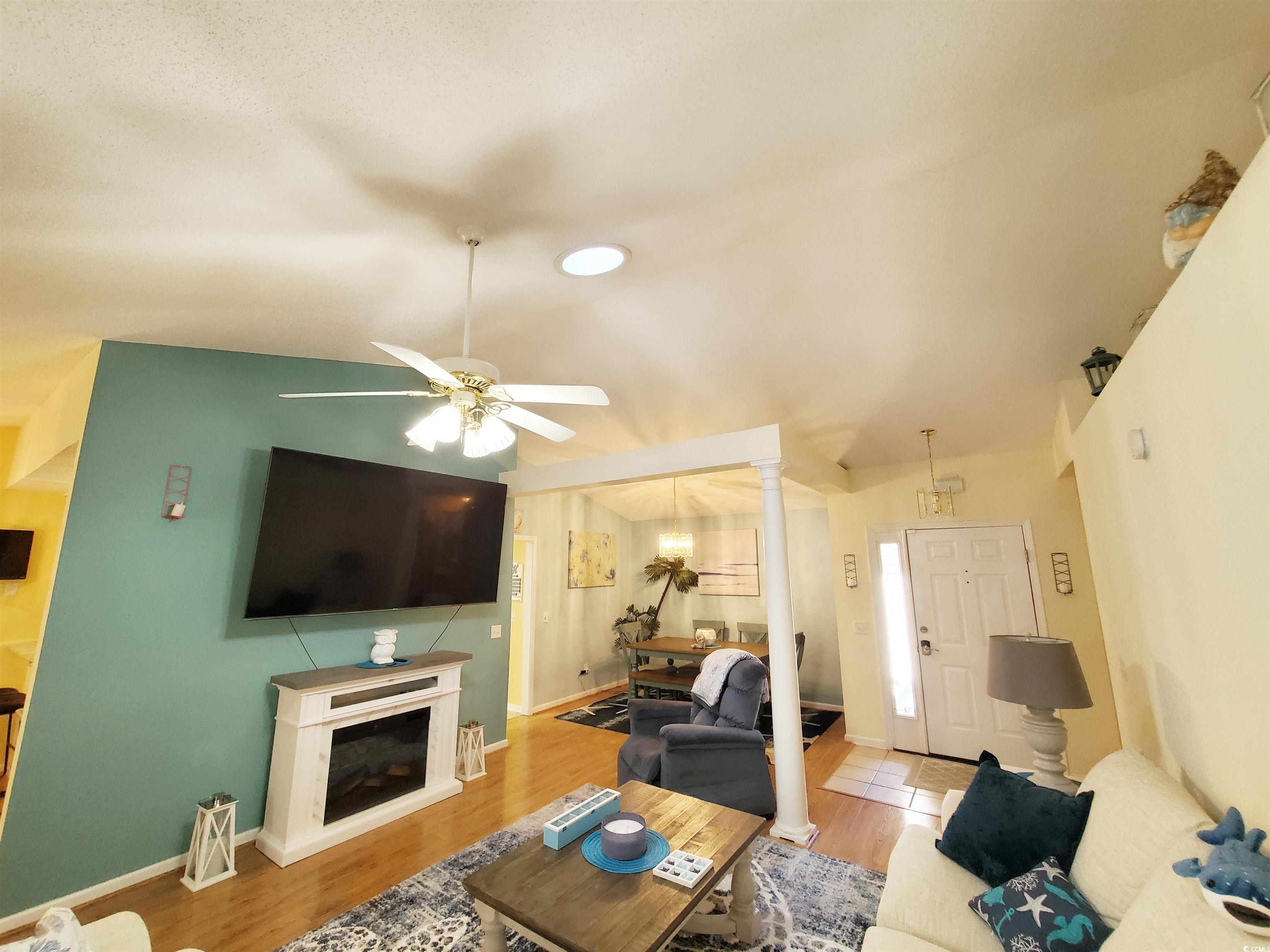 2488 Oriole Dr. Property Photo 10