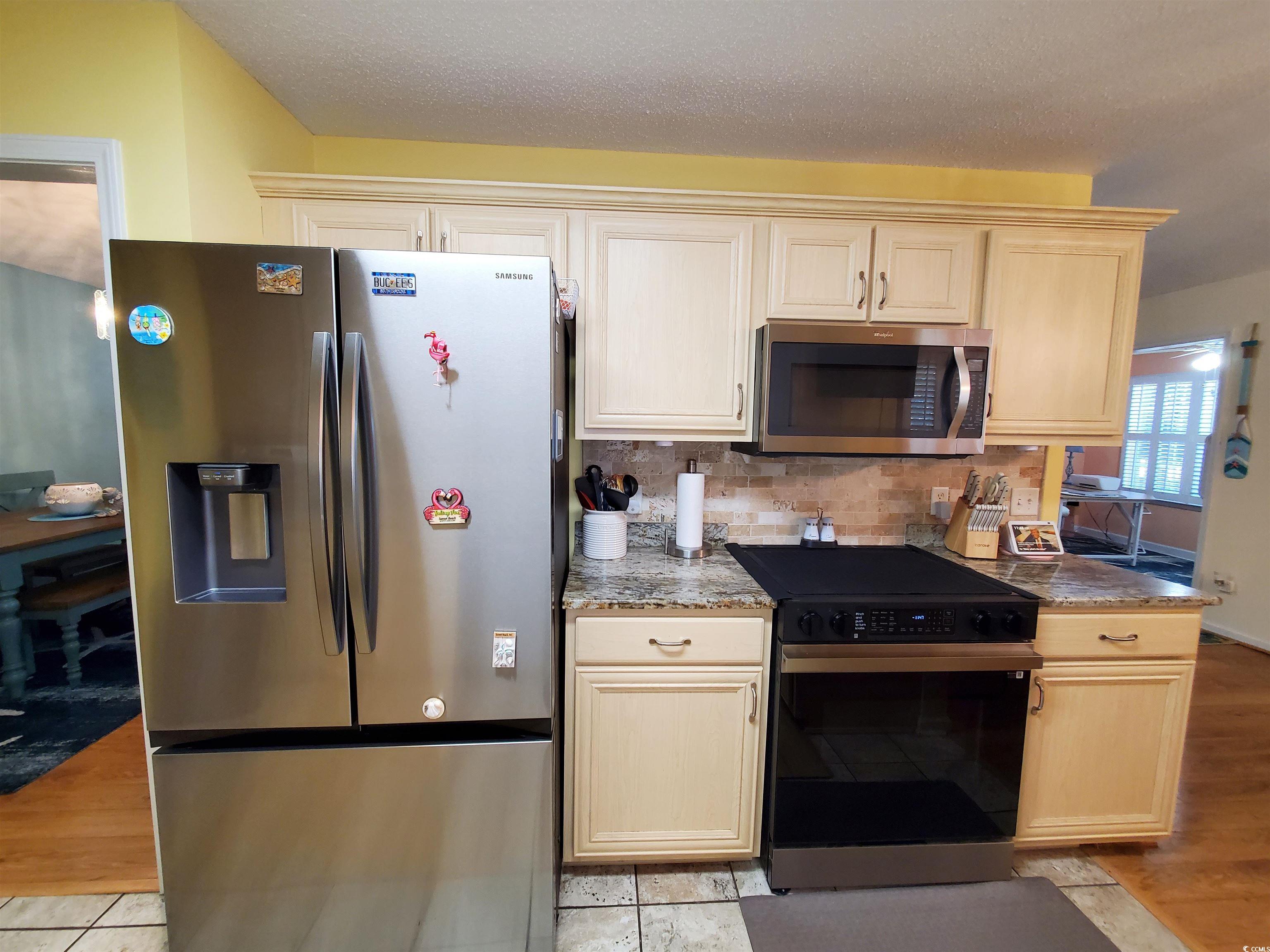 2488 Oriole Dr. Property Photo 15