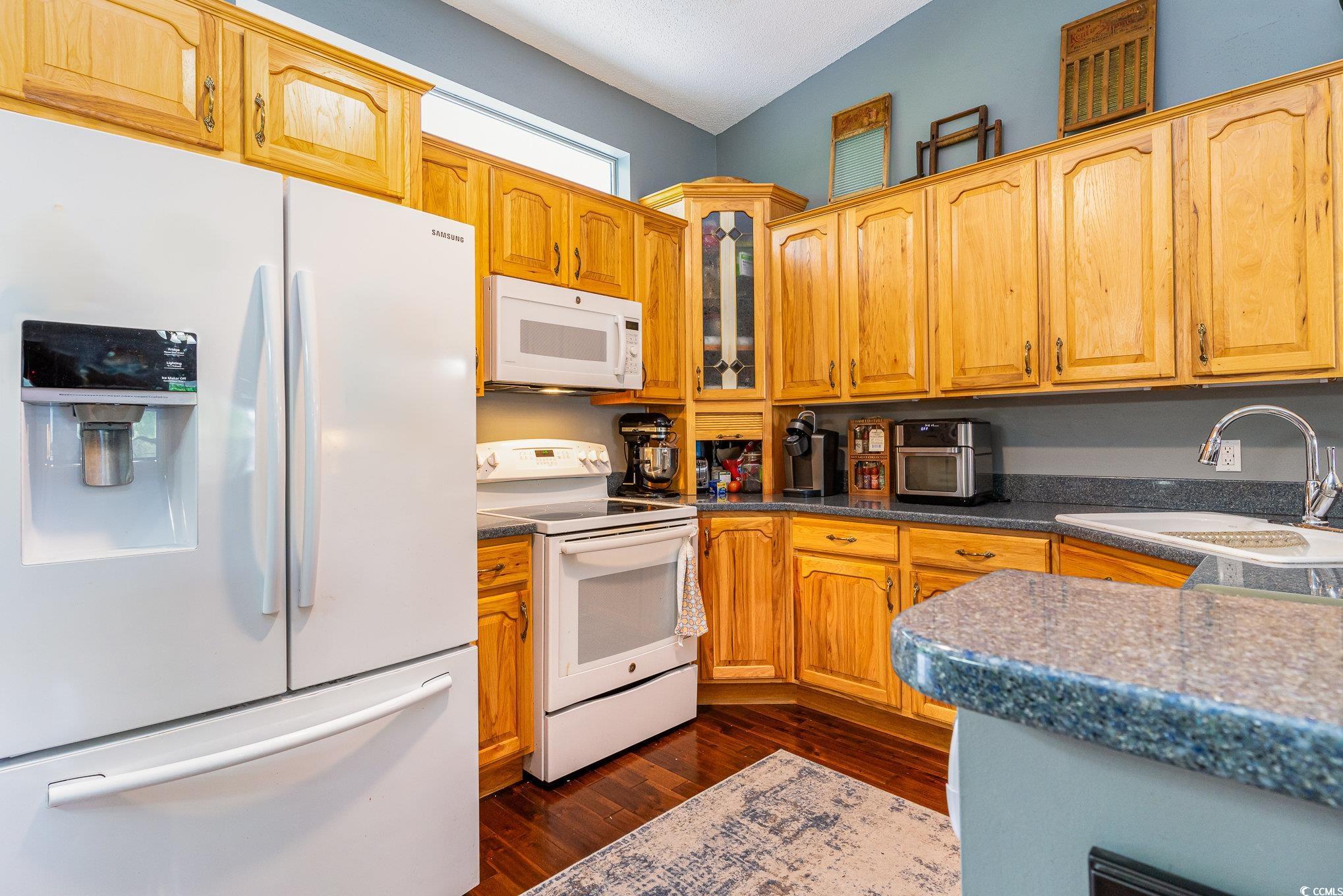 3798 Ed Smith Ave. Property Photo 11