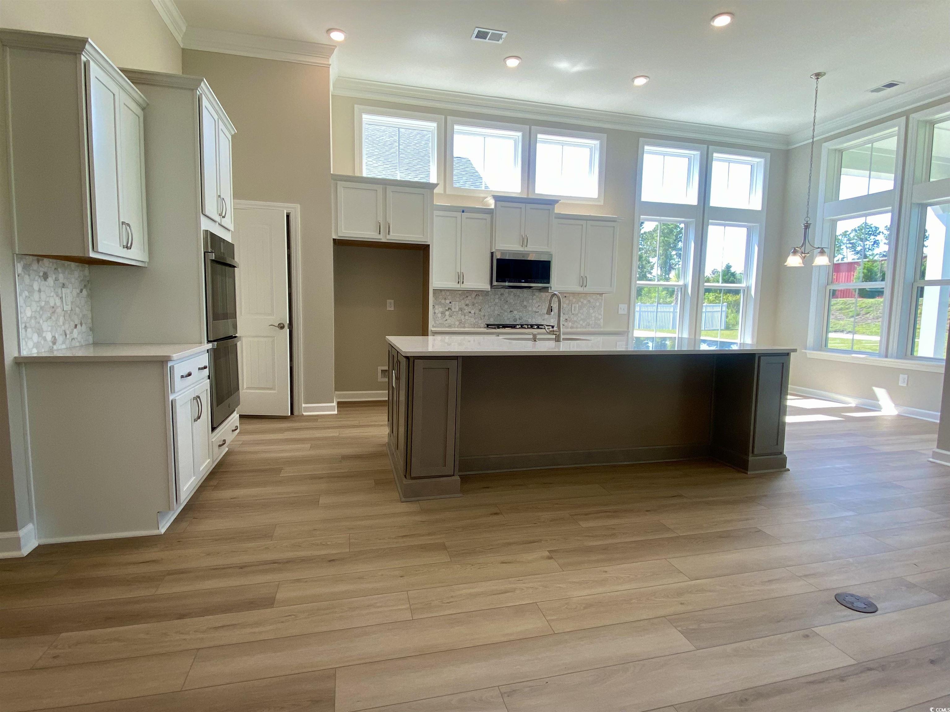 1236 Needle Grass Loop Property Photo 2