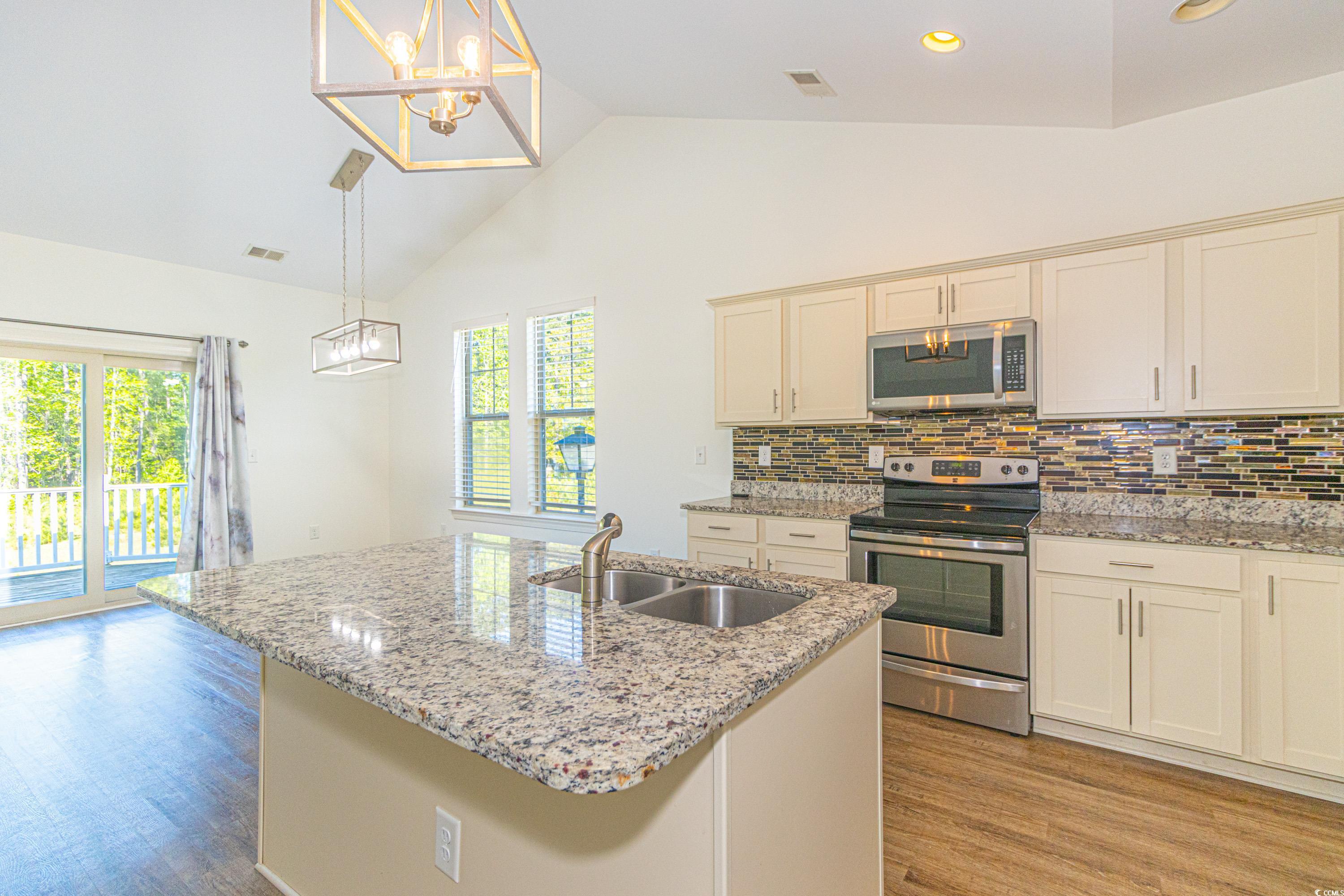 105 Villa Mar Dr. Property Photo 9