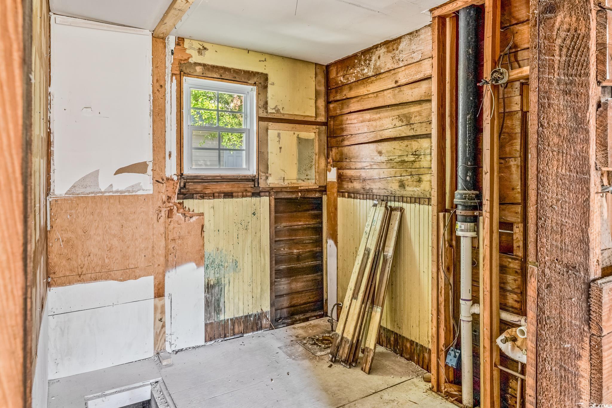 213 Dozier St. Property Photo 10