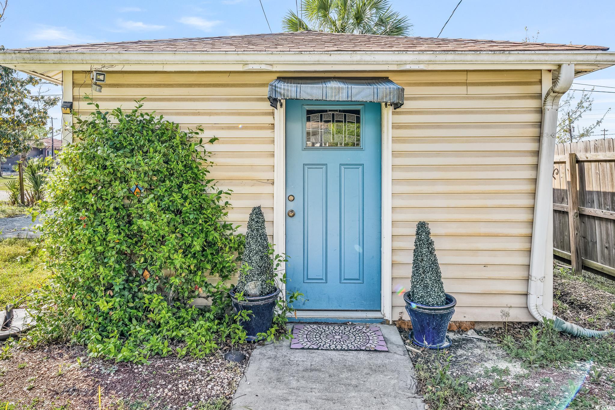 213 Dozier St. Property Photo 15