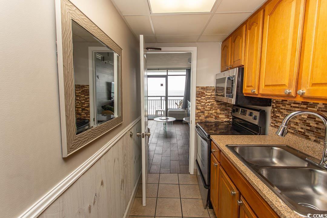 6804 Ocean Blvd. N Property Photo 6