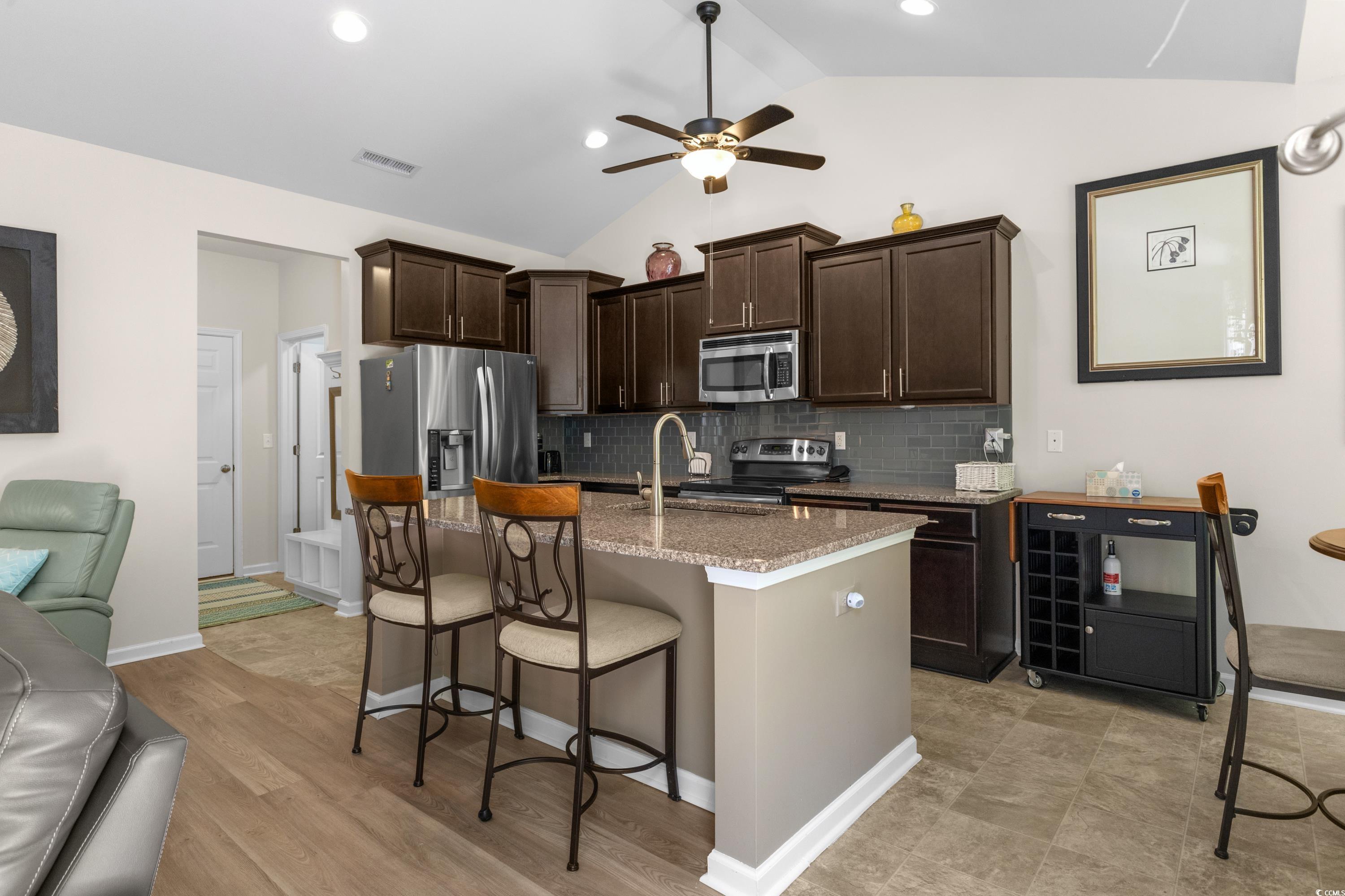 907 Callant Dr. Property Photo 11