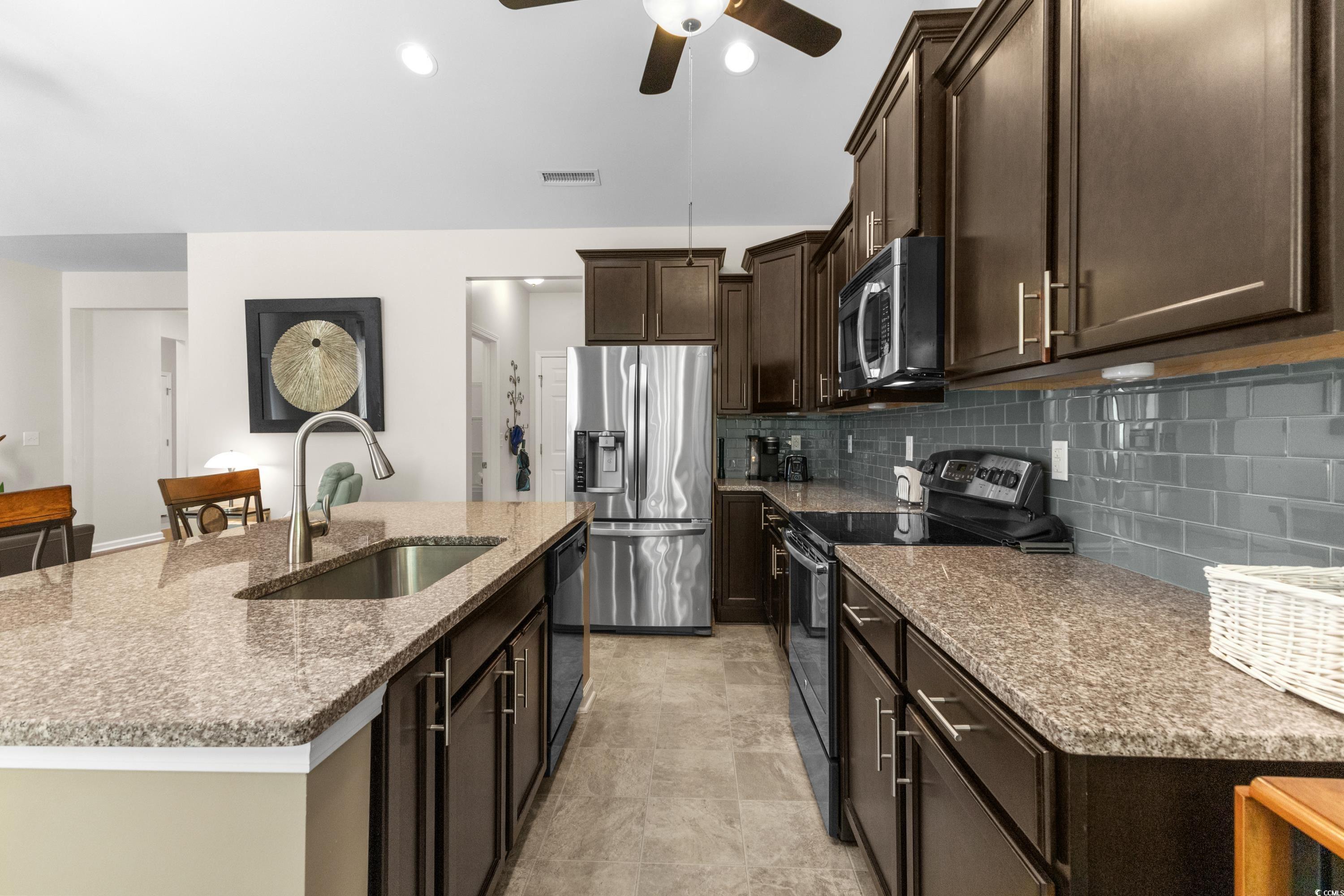 907 Callant Dr. Property Photo 14