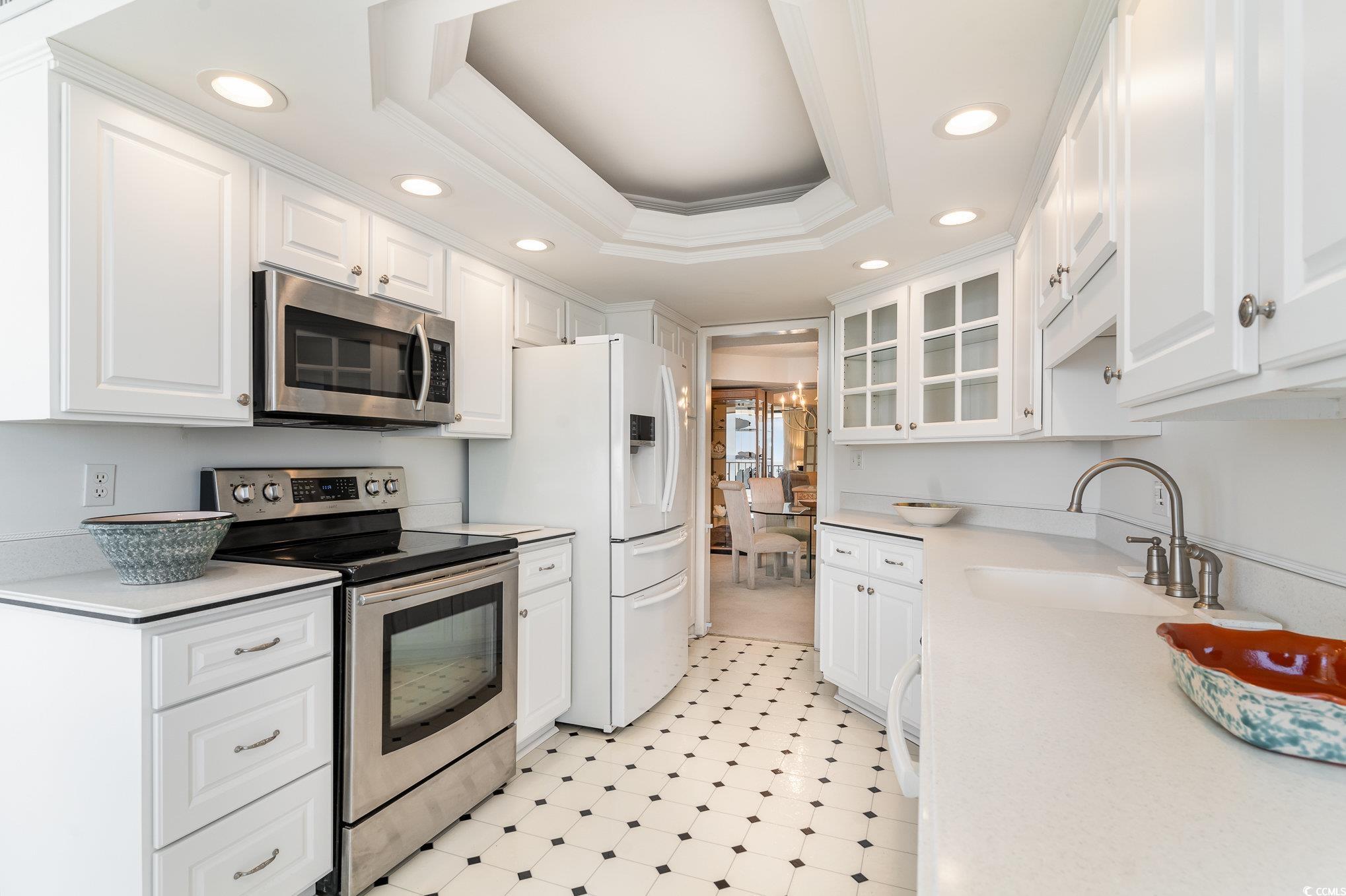 9650 Shore Dr. Property Photo 11