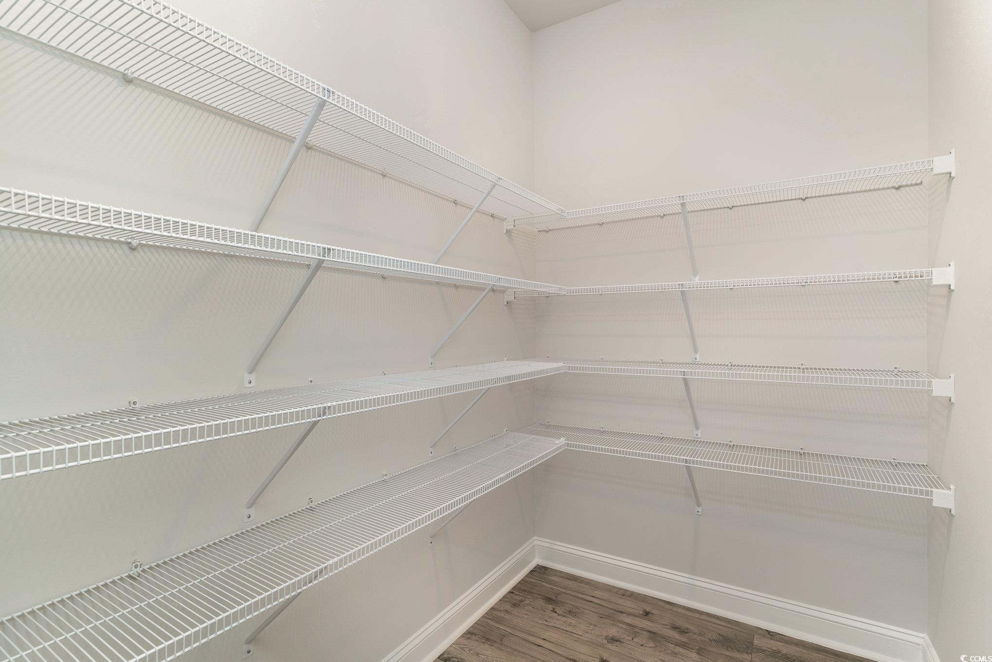 1235 Barrington Way Property Photo 8