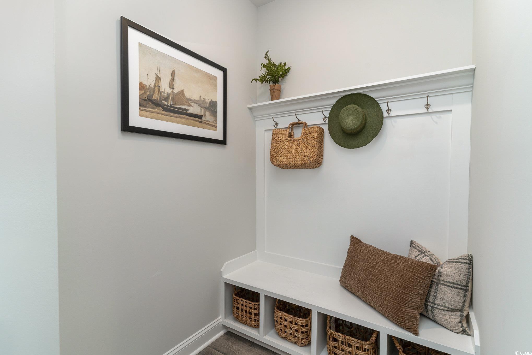 1235 Barrington Way Property Photo 18