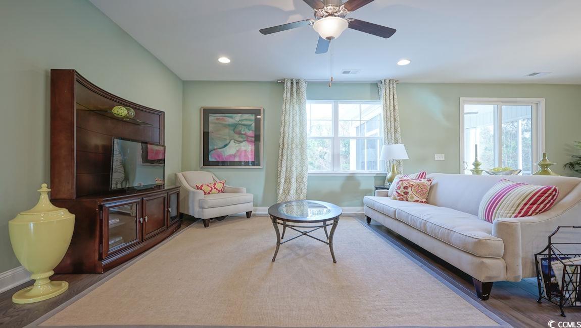 1820 Hardwood Ct. Property Photo 10