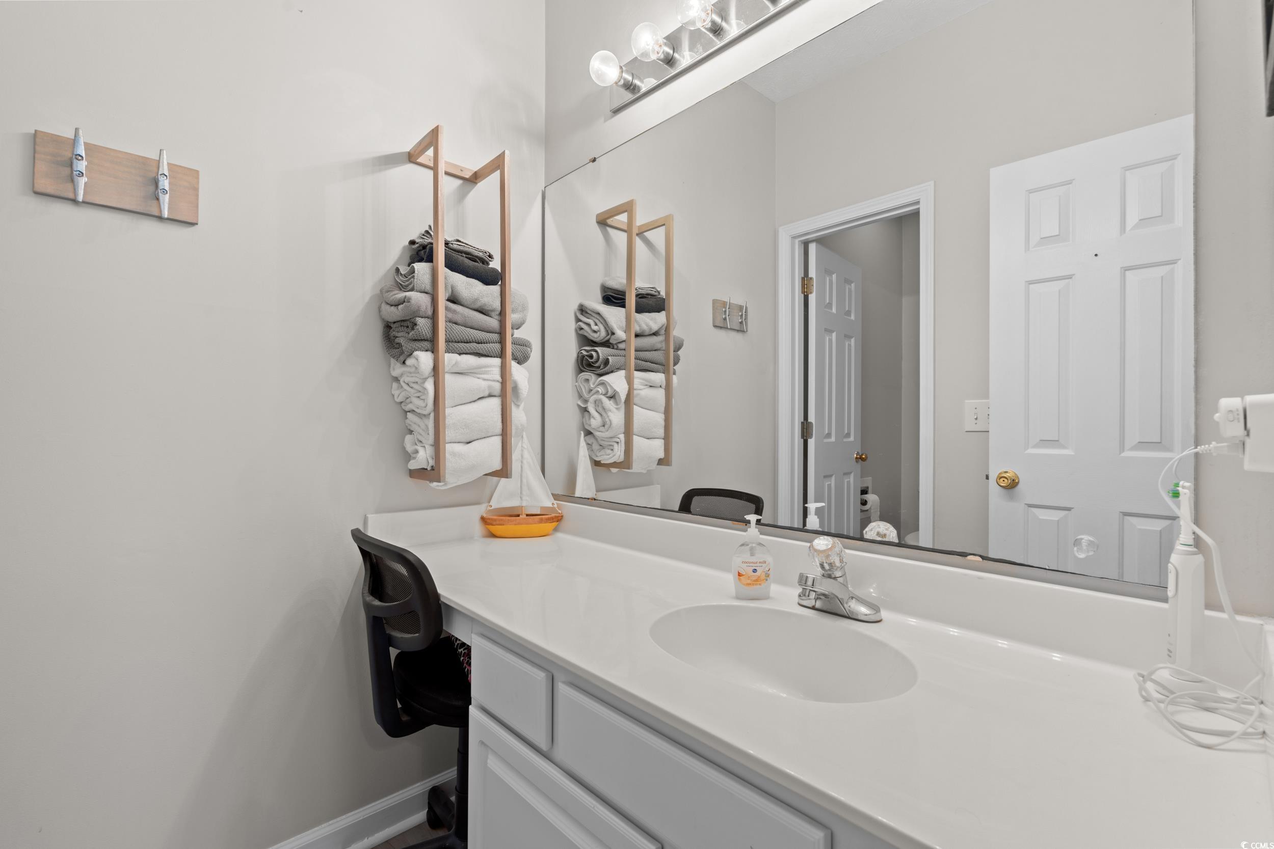 624 River Oaks Dr. Property Photo 16
