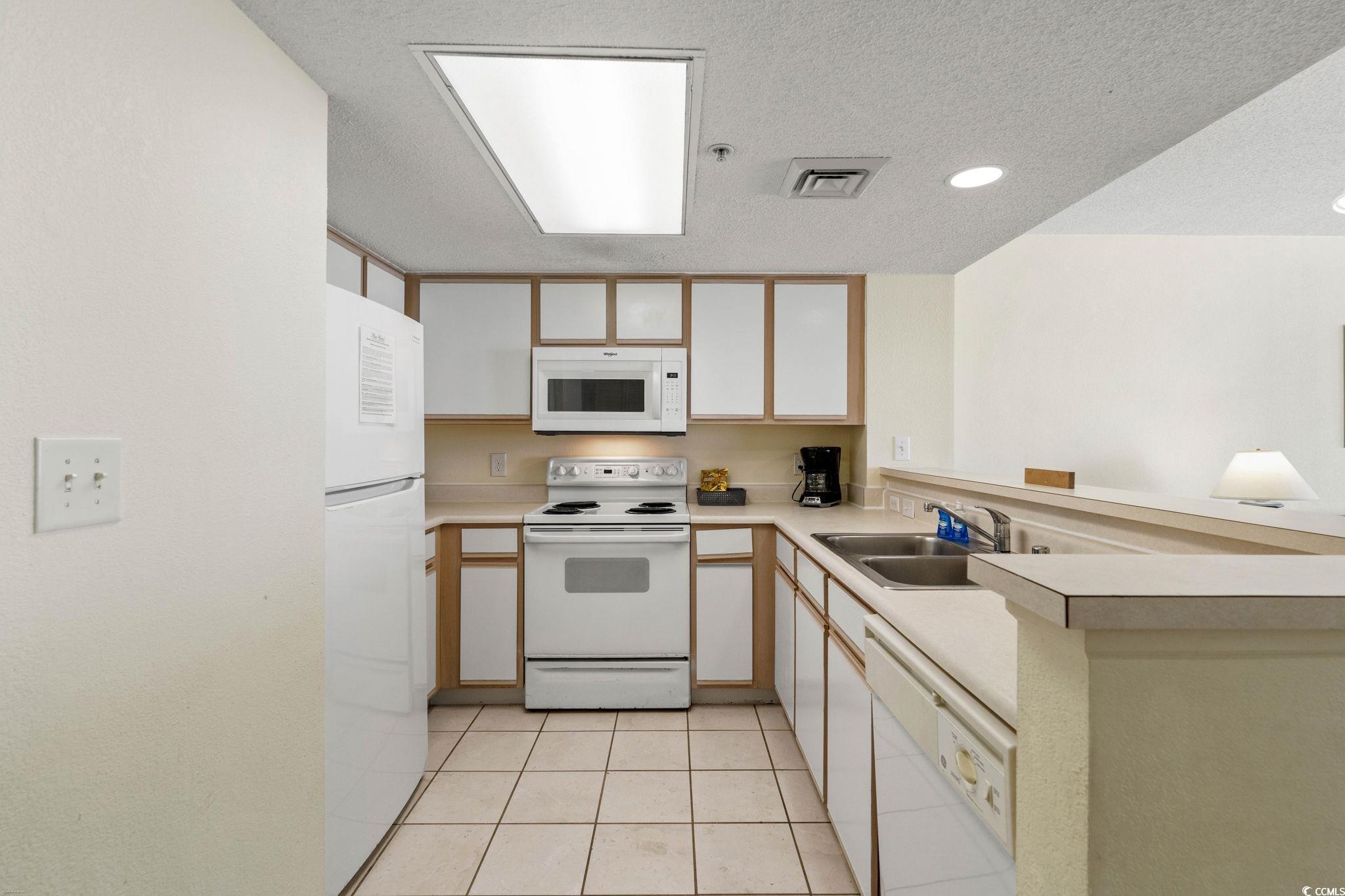 2711 S Ocean Blvd. Property Photo 8