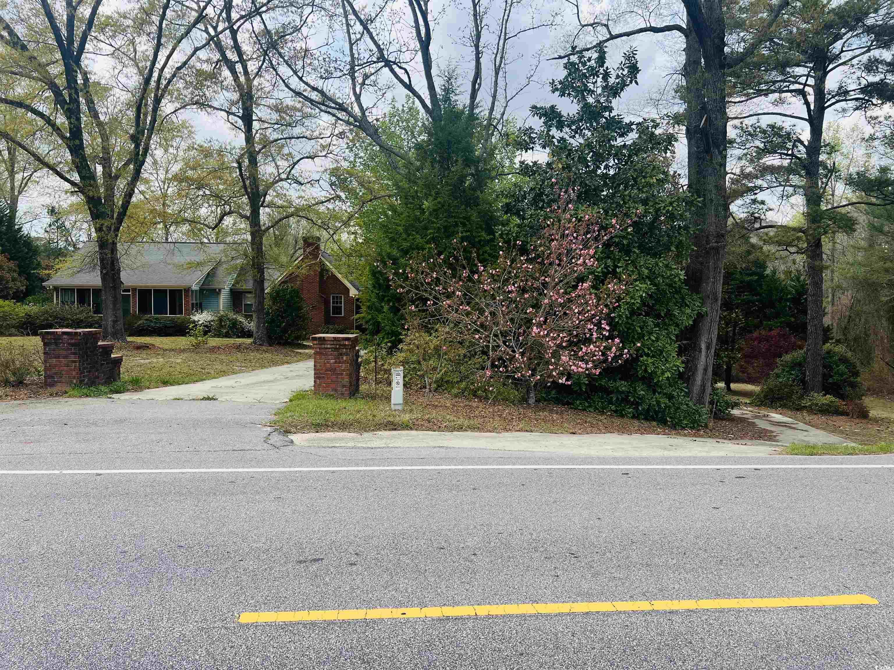 664 Four Mile Rd. Property Photo