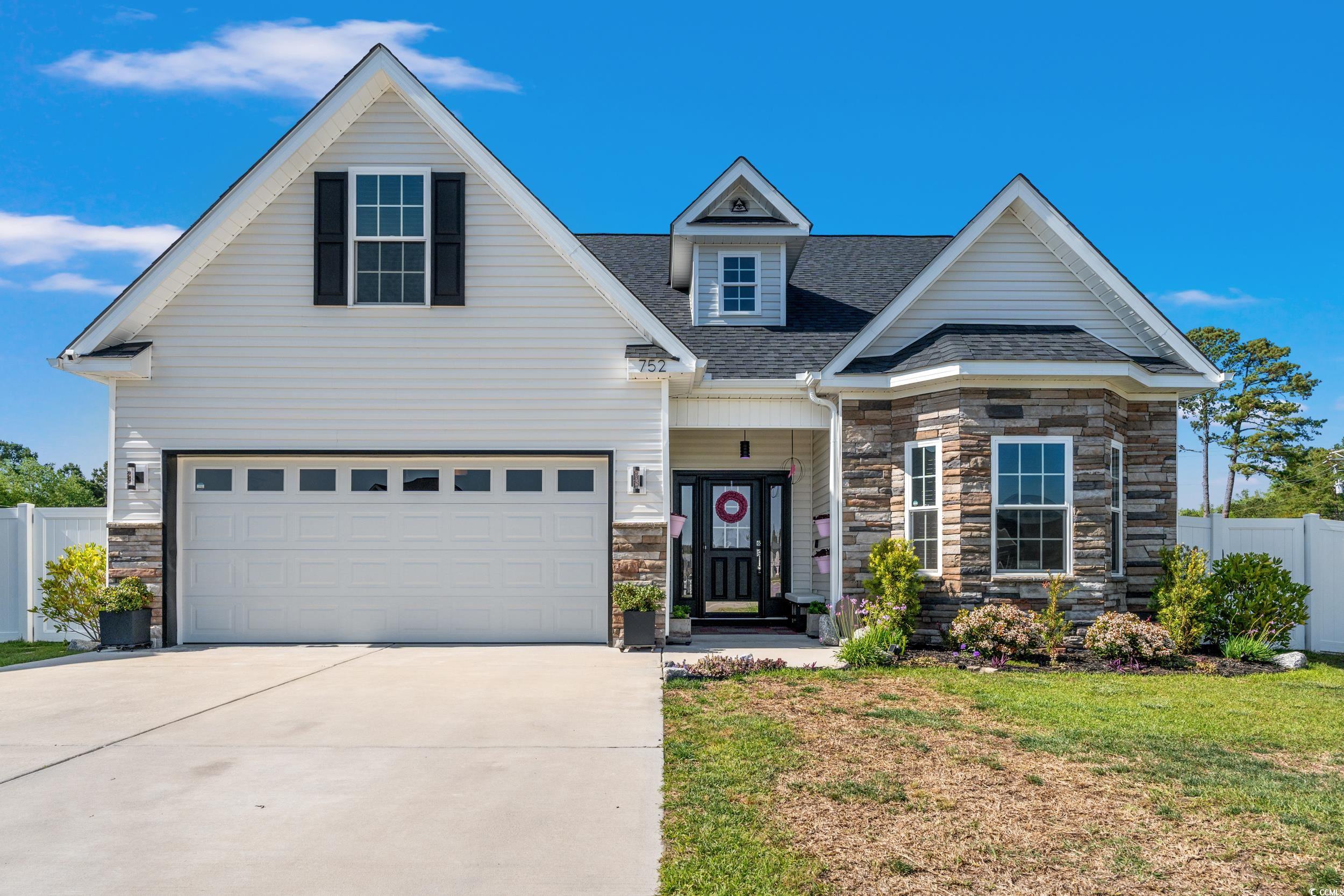 752 Hobonny Loop Property Photo