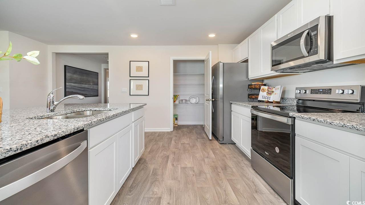 418 Acosta Circle Property Photo 4
