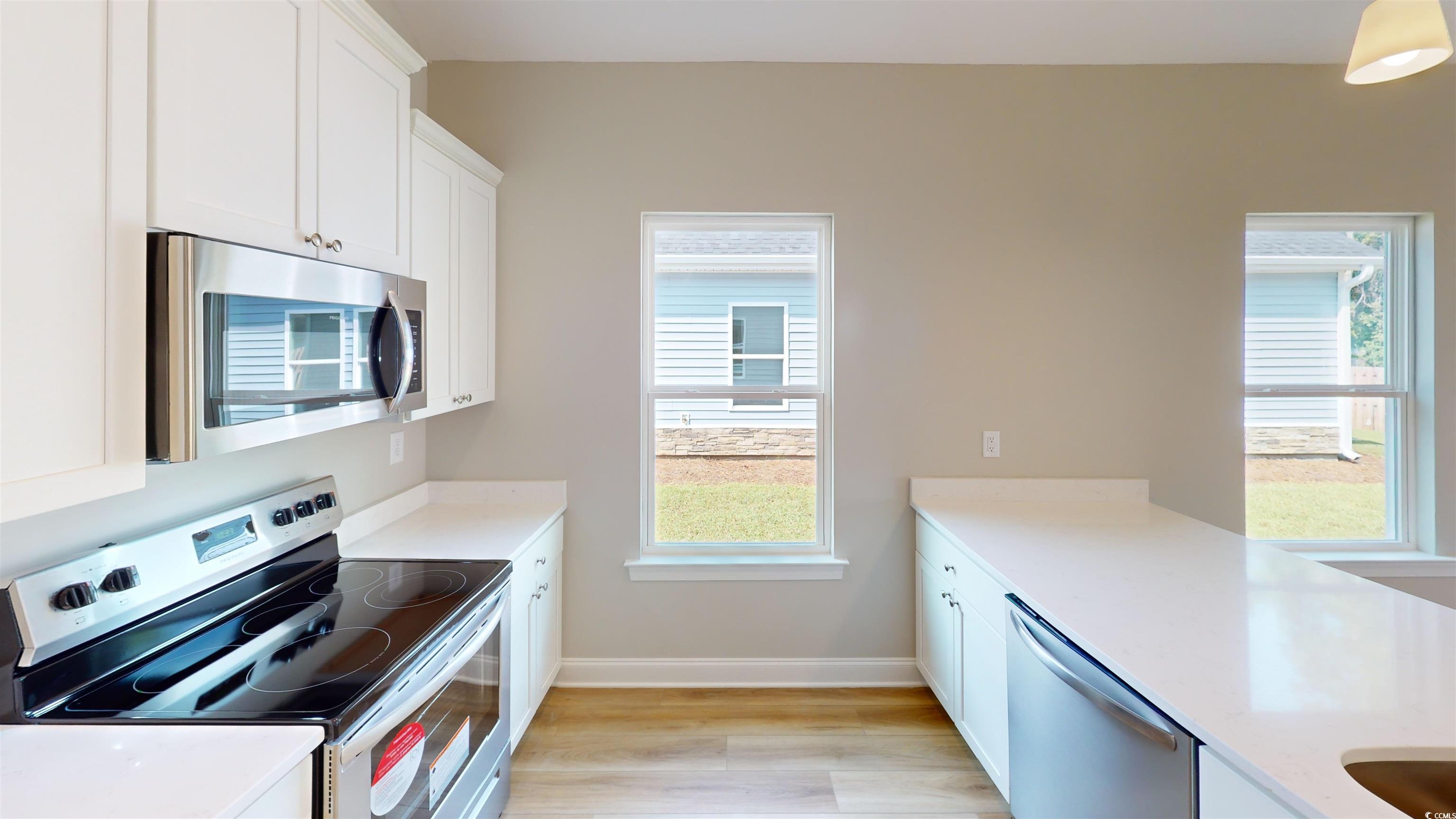 1052 Moen Loop Property Photo 7