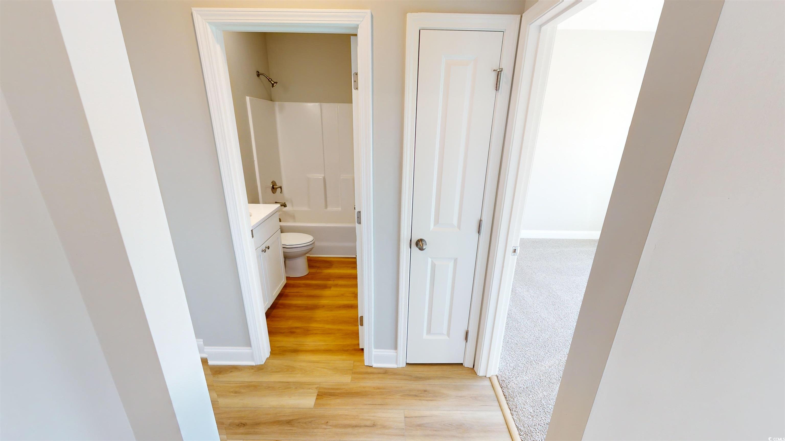 1052 Moen Loop Property Photo 14