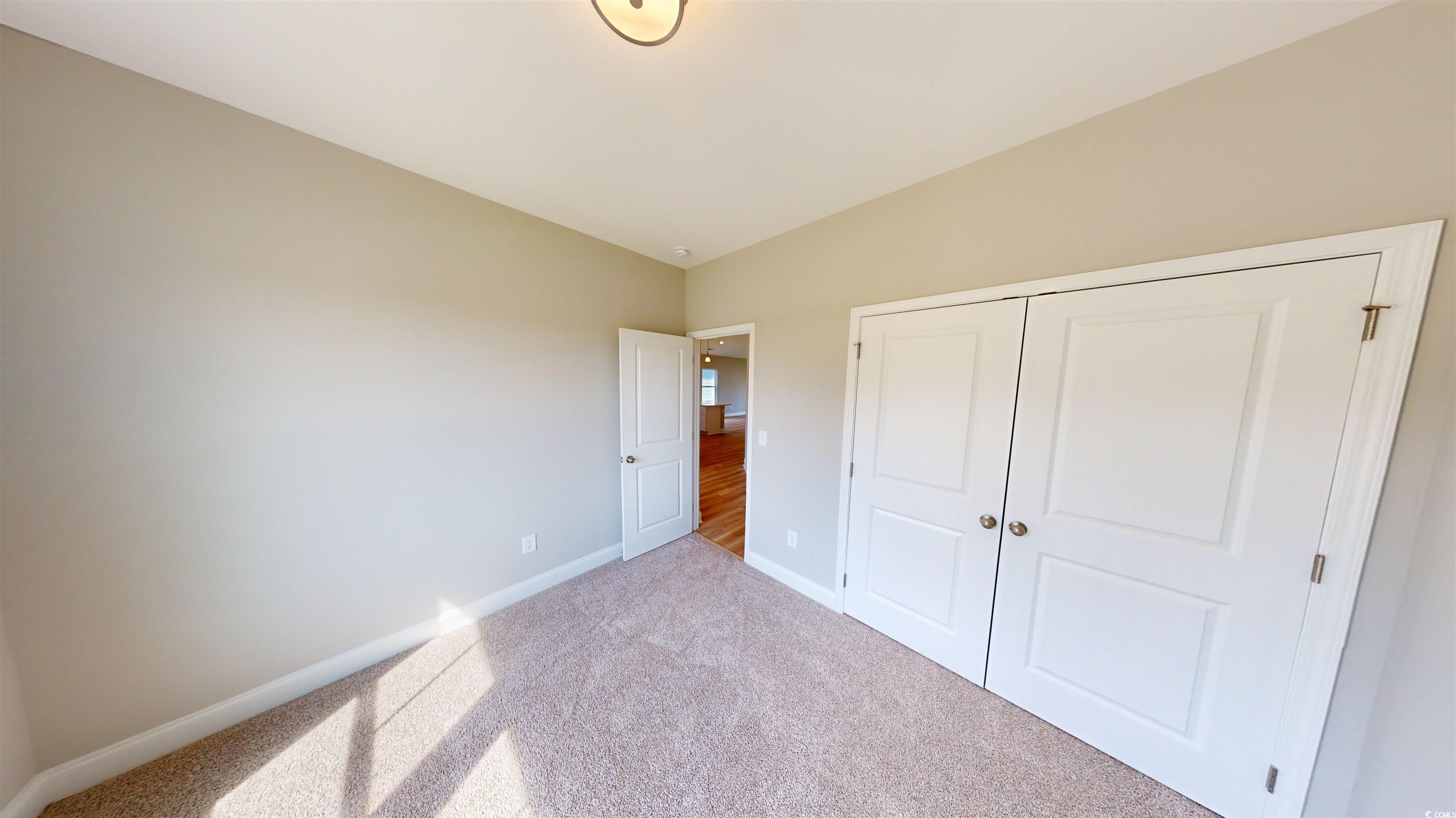 1052 Moen Loop Property Photo 17