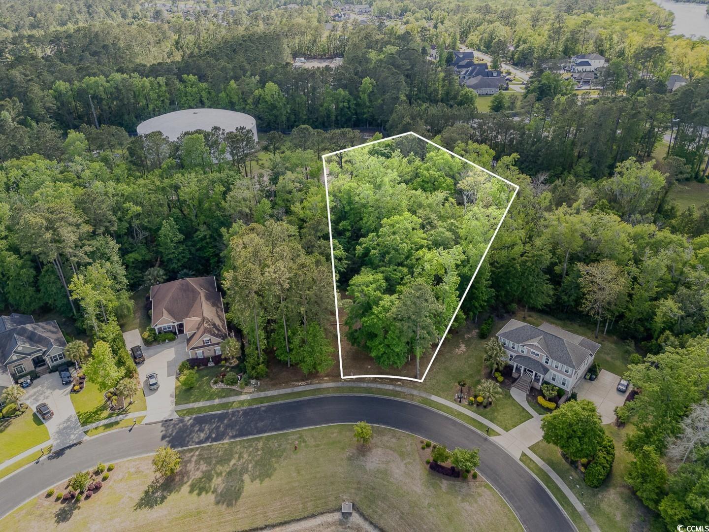 2225 Maybank Circle Property Photo 2