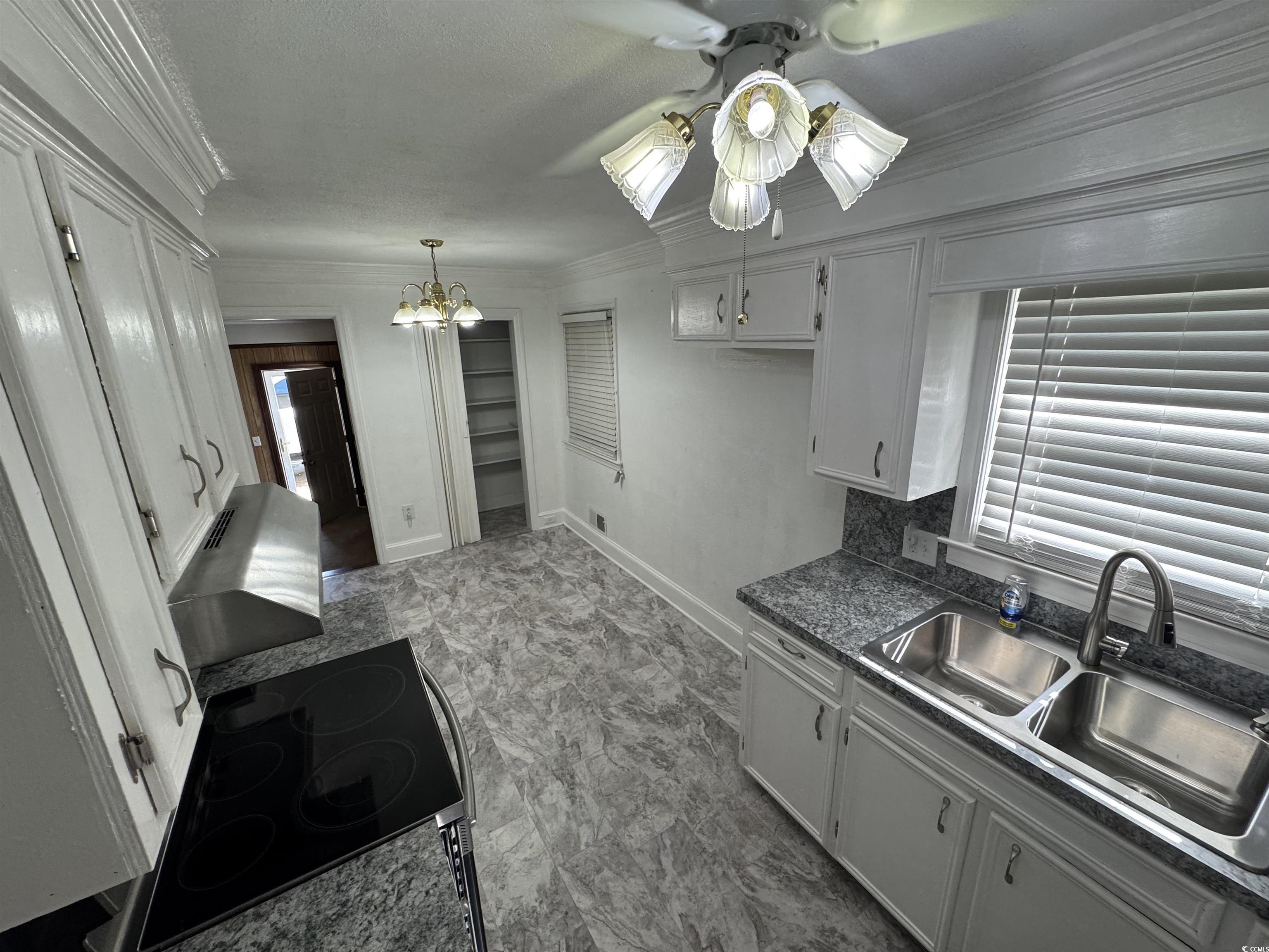 143 Anderson St. Property Photo 6