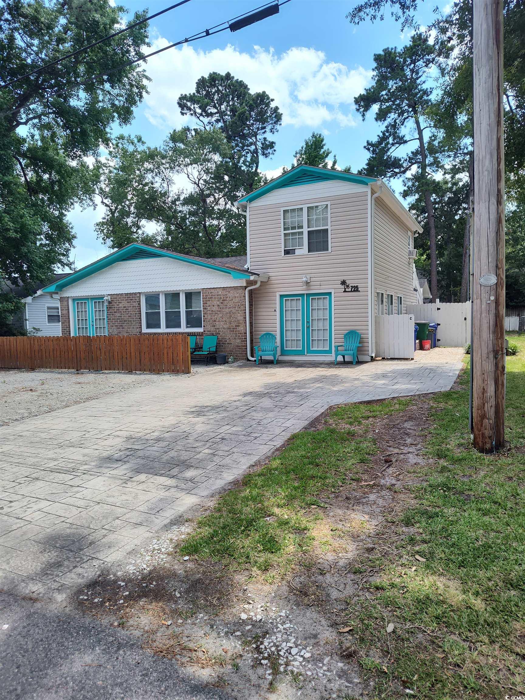 725 Juniper Dr. Property Photo