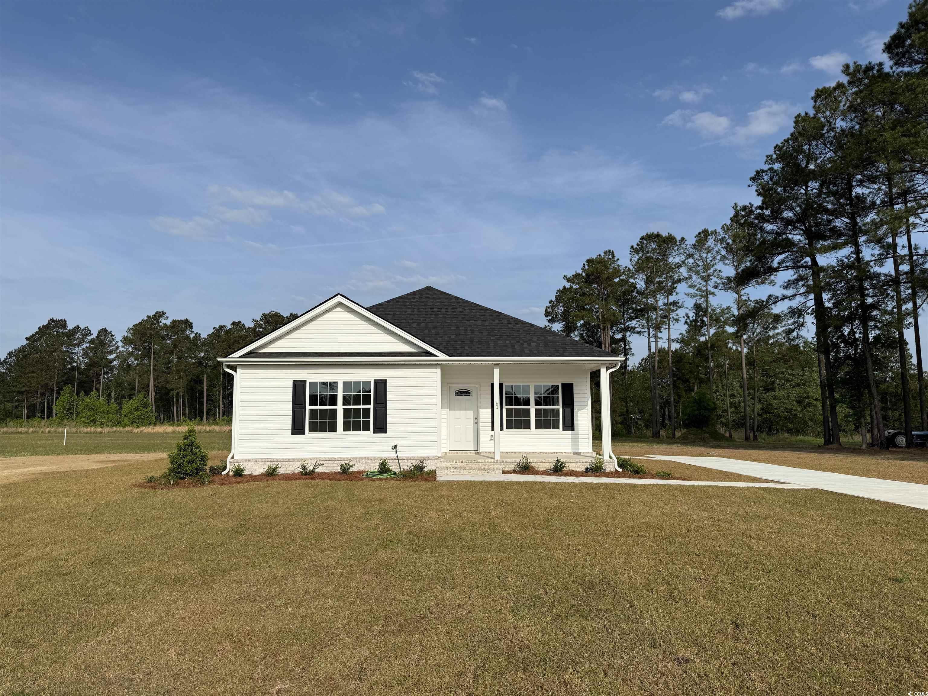 41 River Bluff Dr. Property Photo 2
