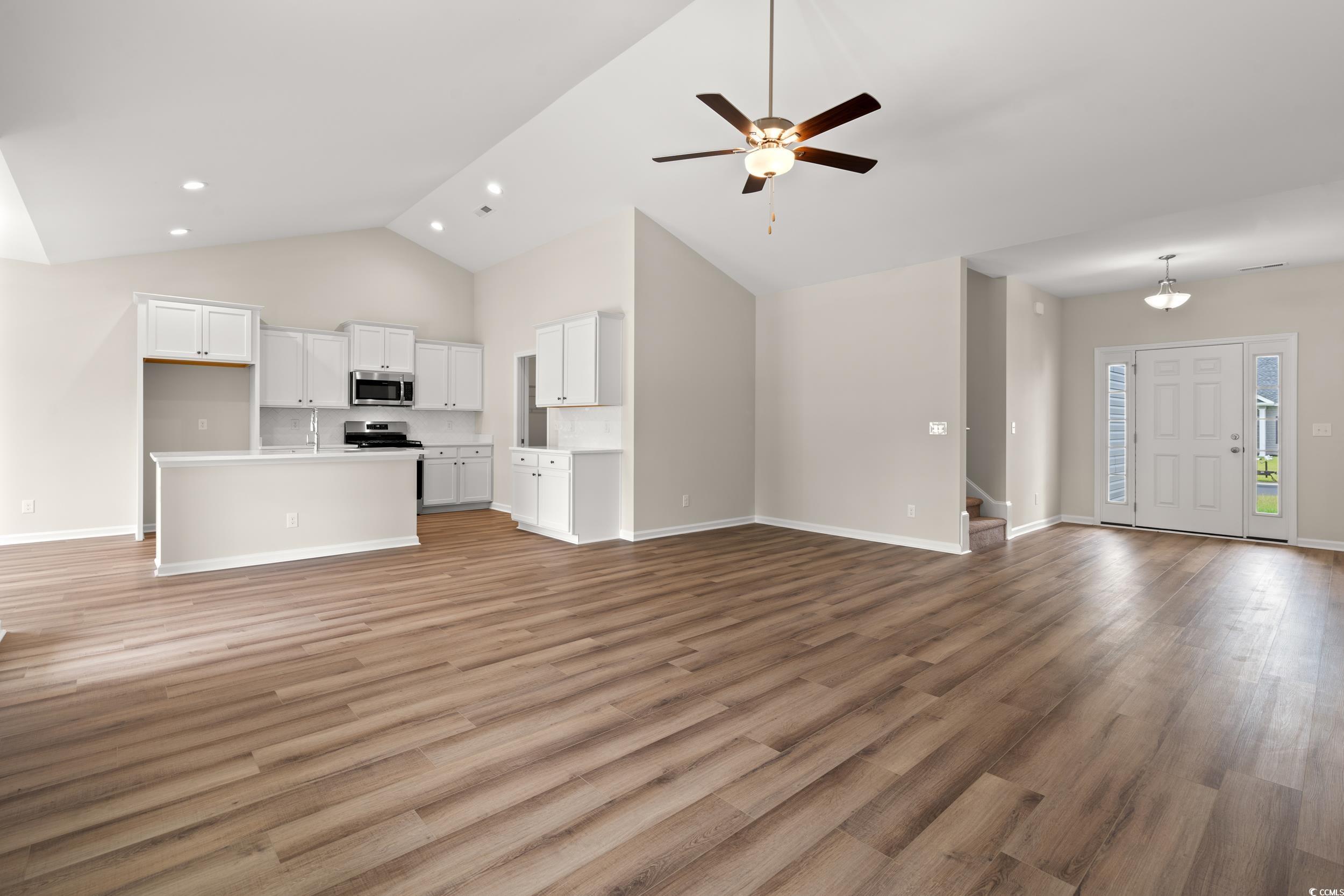 116 Old Chimney Ln Property Photo 3