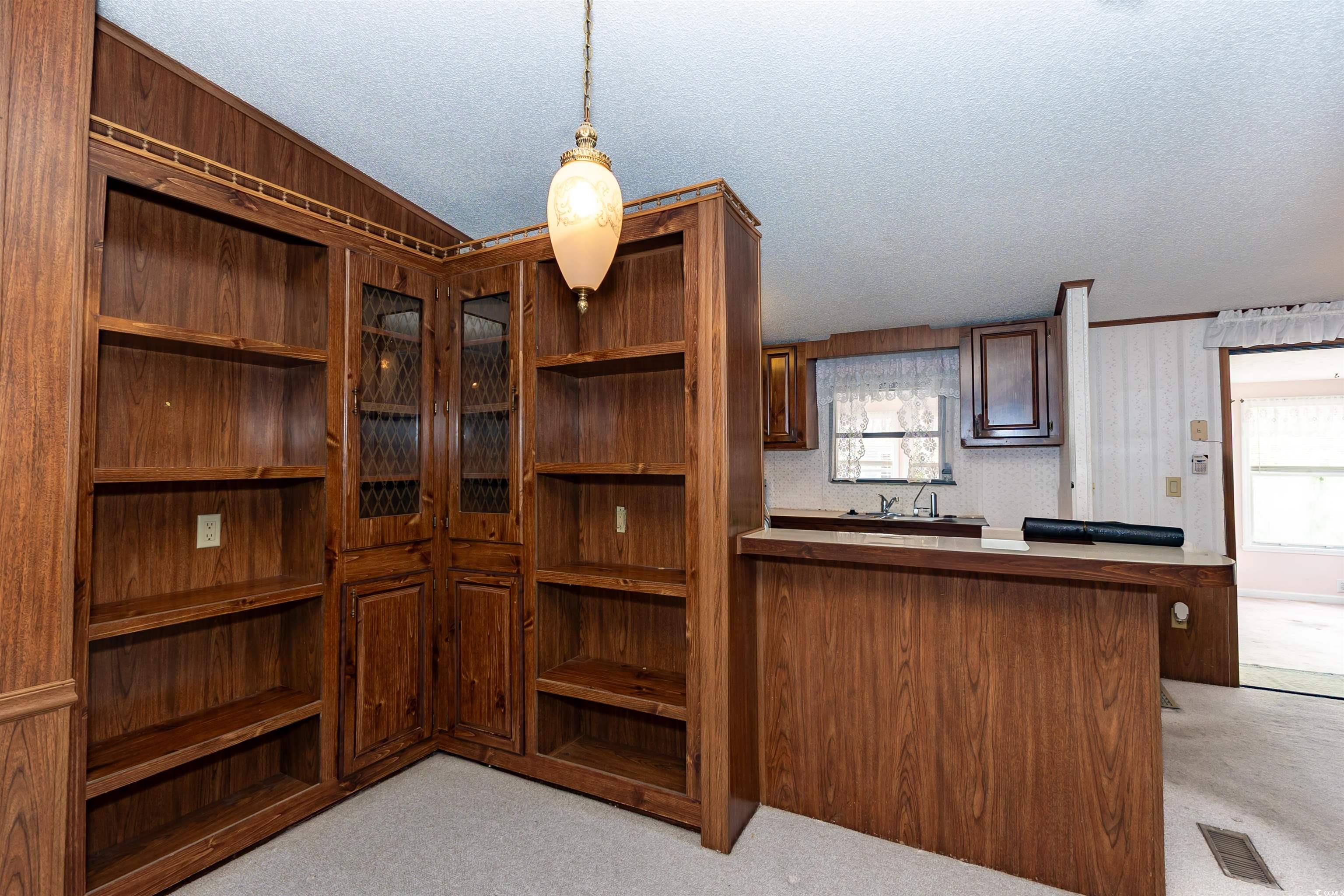 835 South Marlin Circle Property Photo 10