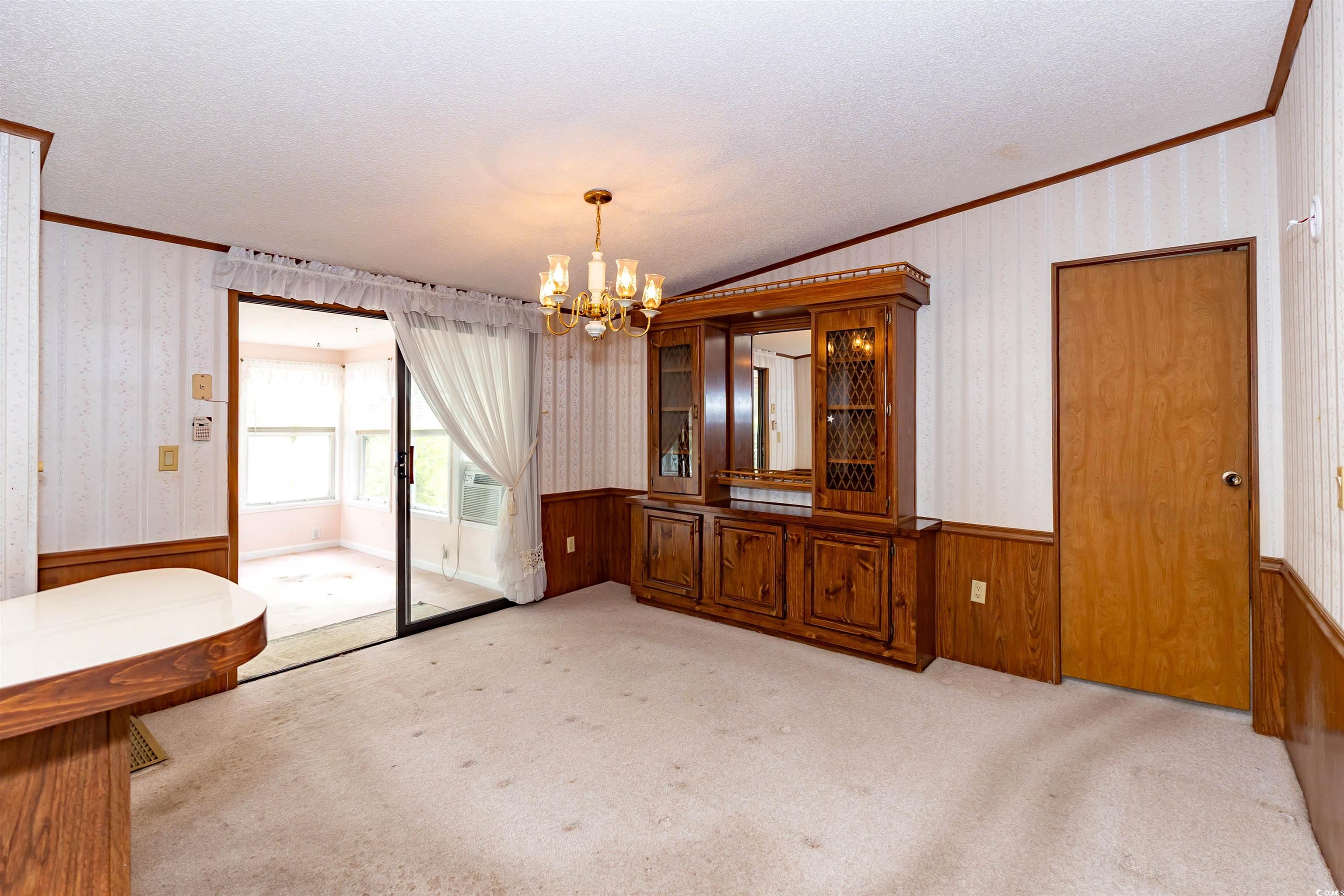835 South Marlin Circle Property Photo 11