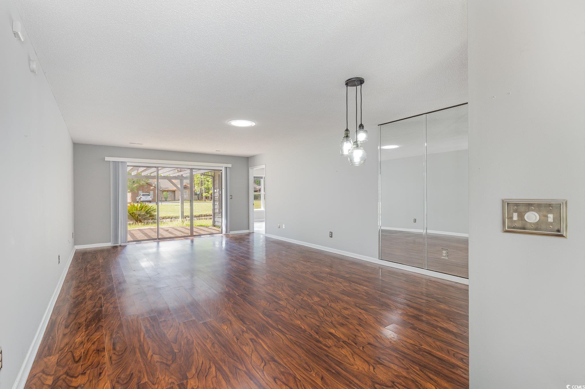 112 Boxwood Ln. Property Photo 6