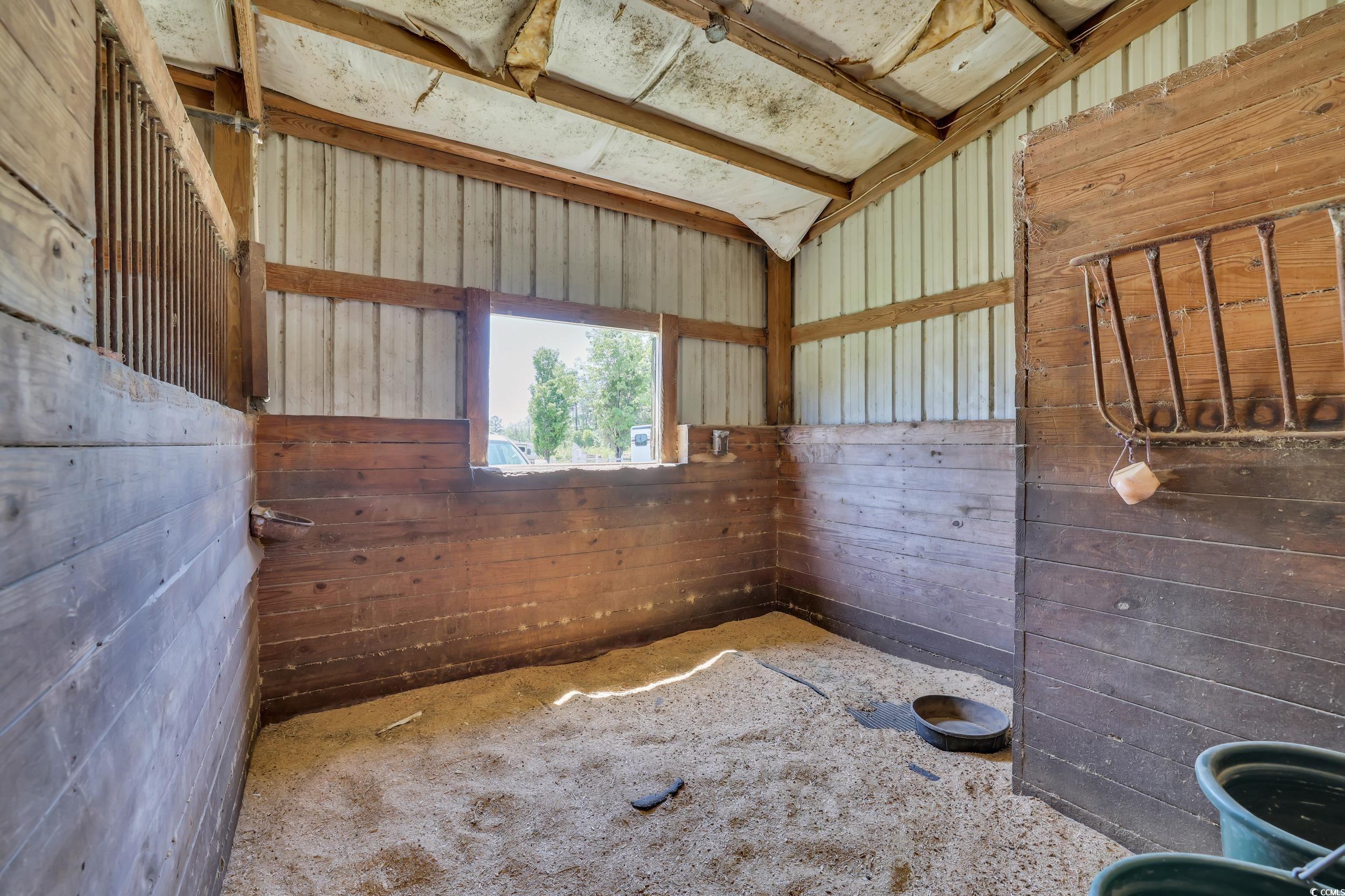 6200 Adrian Pkwy. Property Photo 7