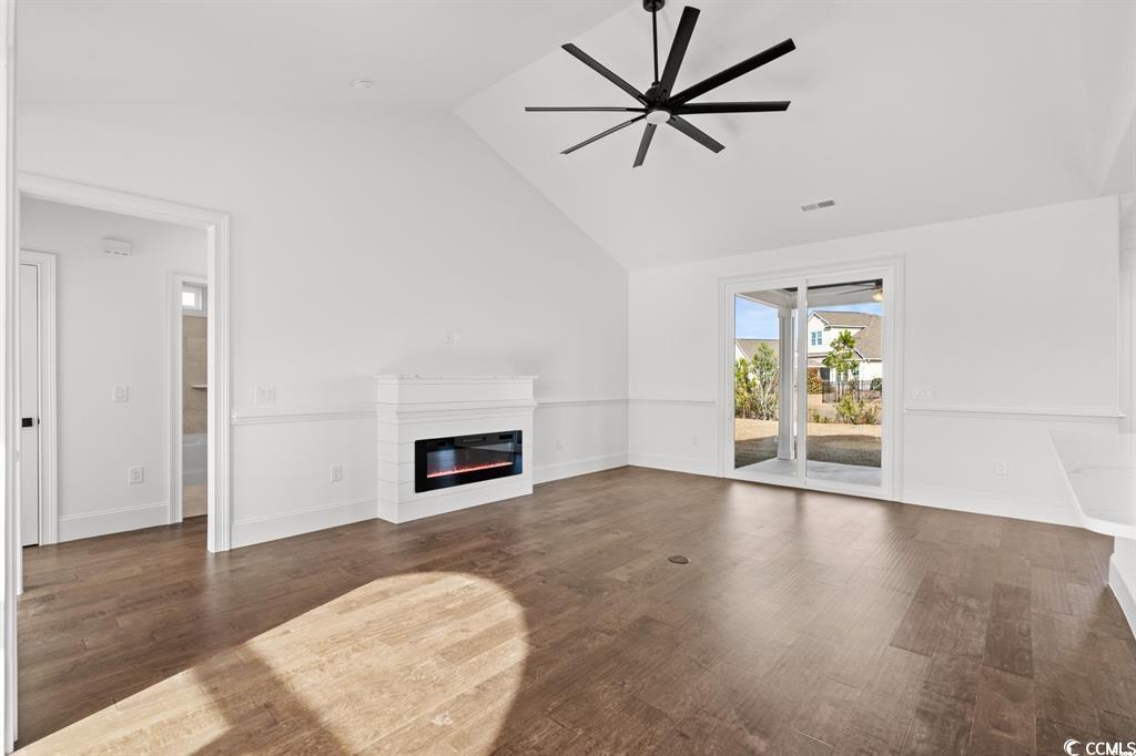 163 Sago Palm Dr. Property Photo 5