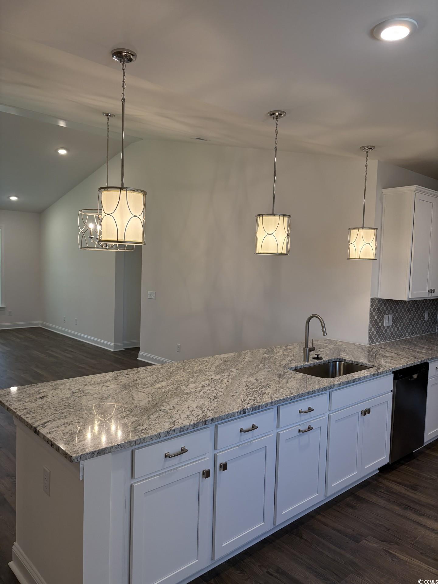 187 Glengrove Lane Property Photo 3