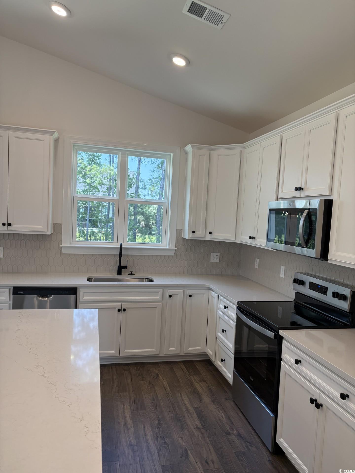 190 Glengrove Lane Property Photo 16
